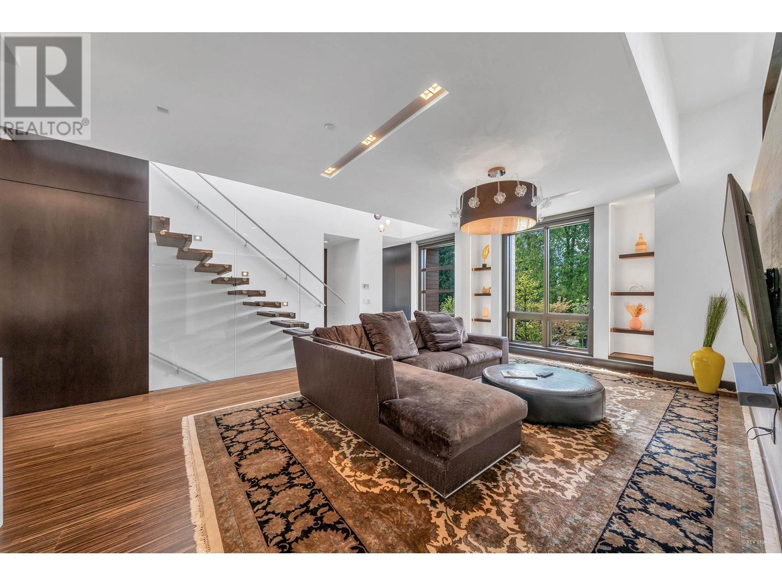 6450 Mccleery Street, Vancouver, British Columbia  V6N 1G6 - Photo 2 - R2814248