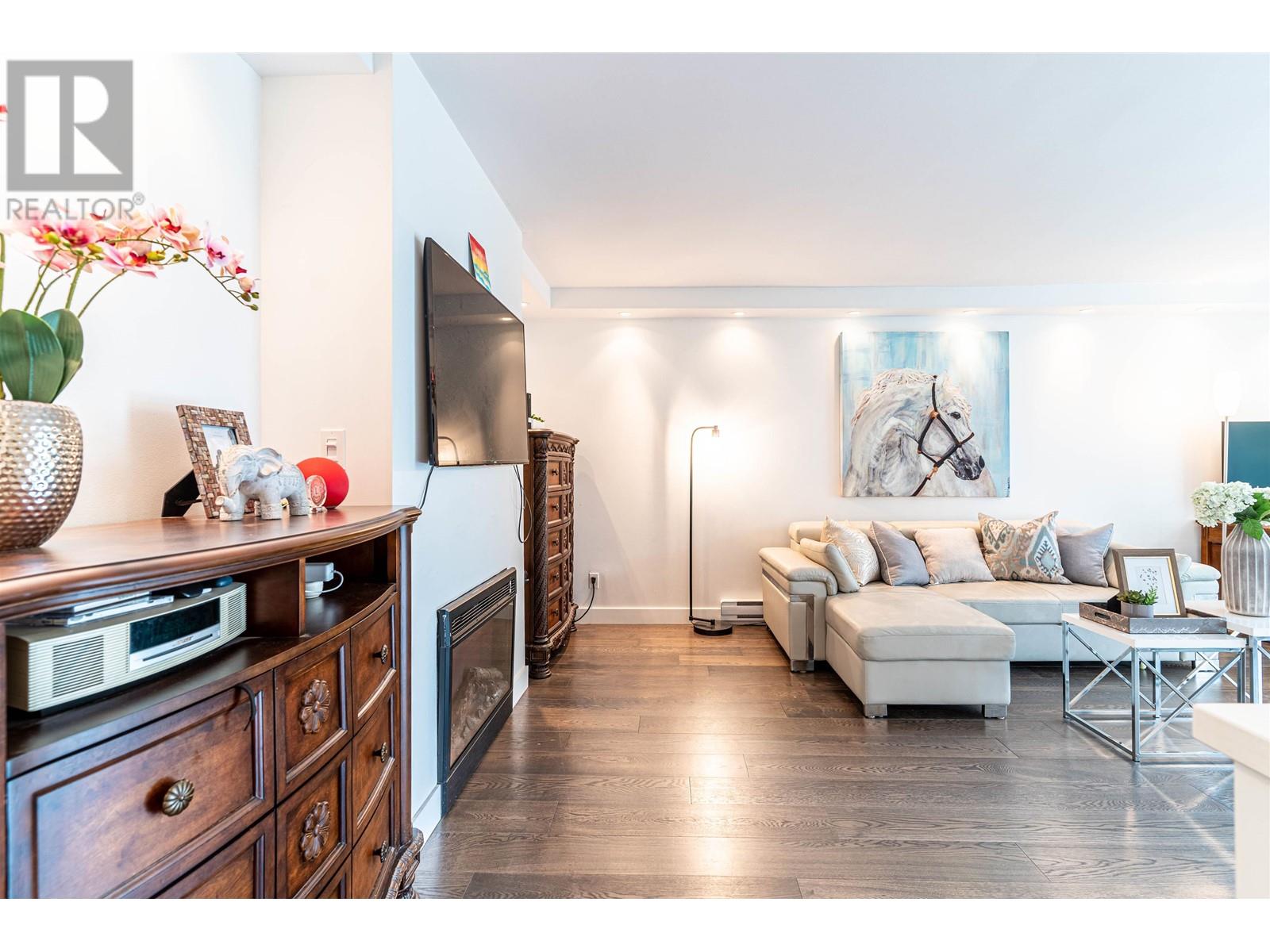 208 4101 Yew Street, Vancouver, British Columbia  V6L 3B7 - Photo 5 - R2814201