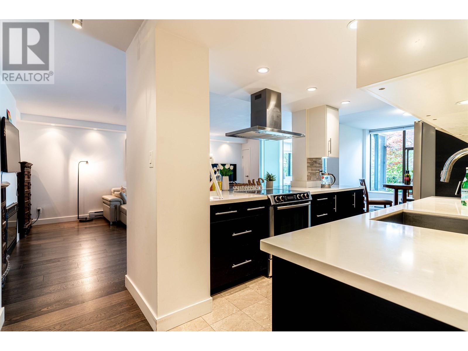 208 4101 Yew Street, Vancouver, British Columbia  V6L 3B7 - Photo 10 - R2814201