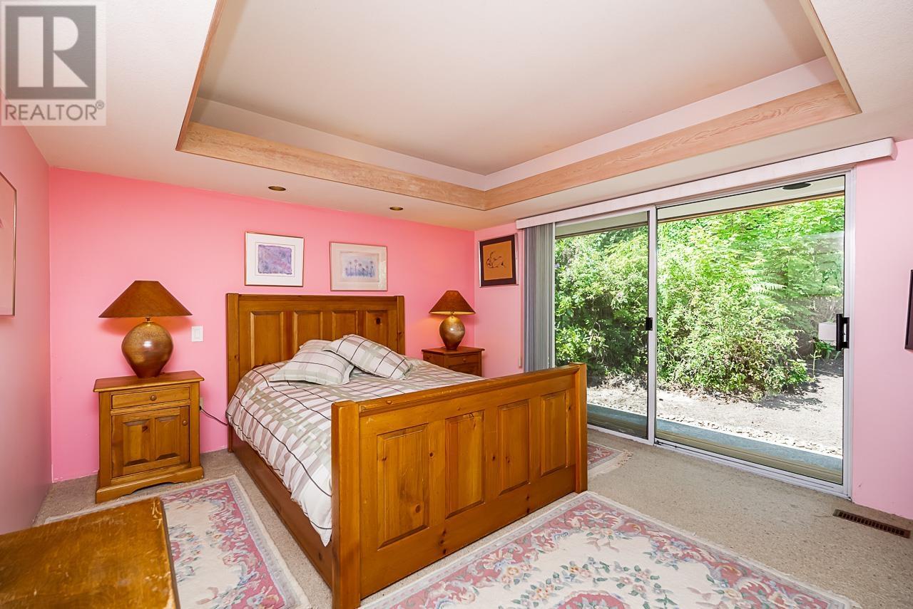 405 Bury Lane, West Vancouver, British Columbia  V7S 1K4 - Photo 11 - R2814352