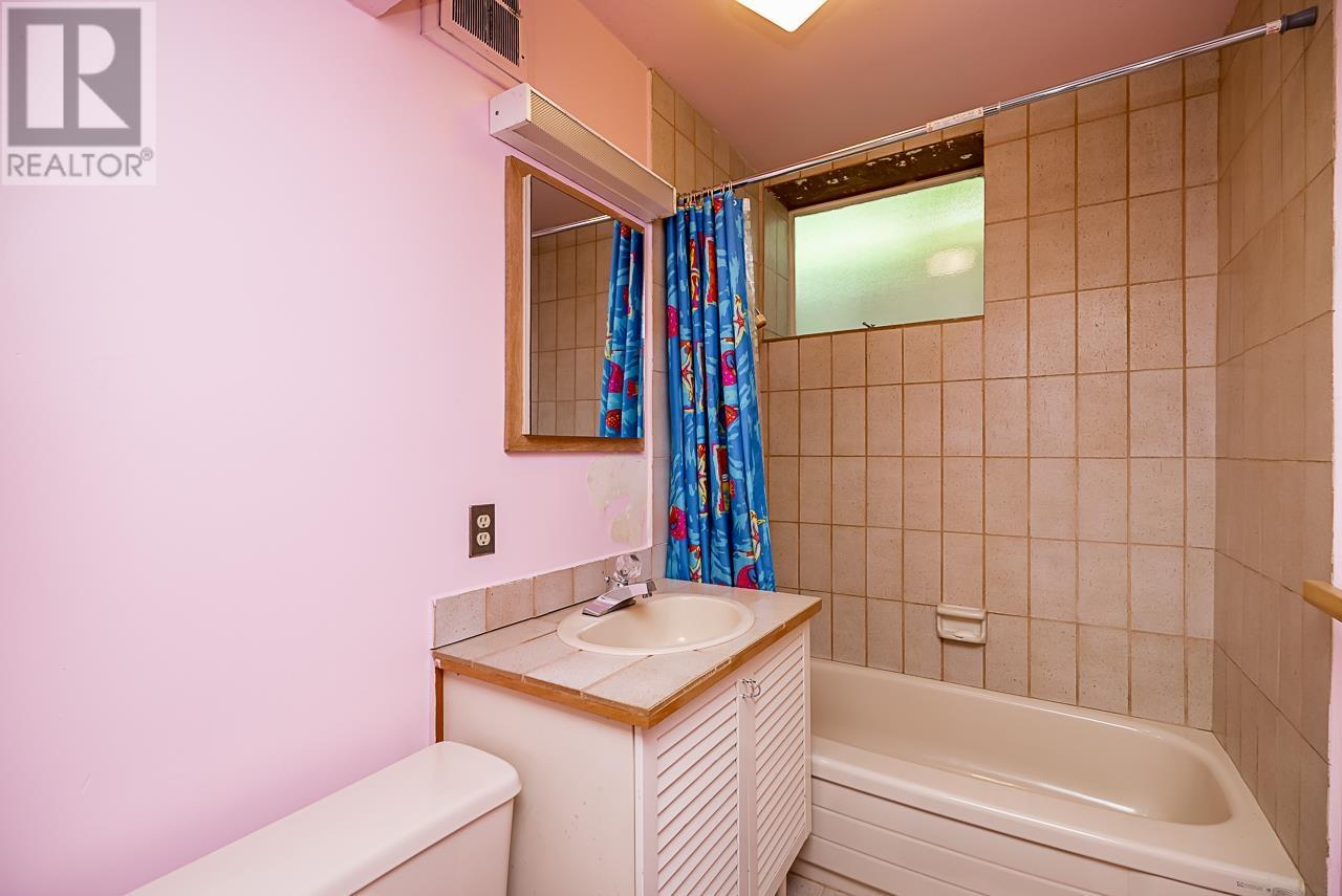 405 Bury Lane, West Vancouver, British Columbia  V7S 1K4 - Photo 21 - R2814352