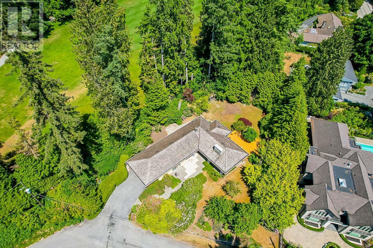 405 Bury Lane, West Vancouver, British Columbia  V7S 1K4 - Photo 37 - R2814352