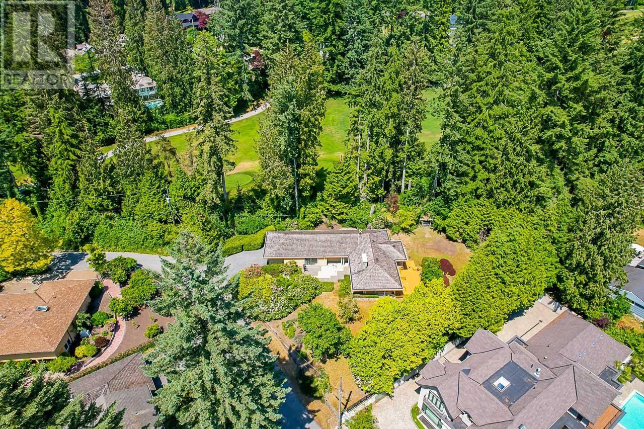 405 Bury Lane, West Vancouver, British Columbia  V7S 1K4 - Photo 38 - R2814352