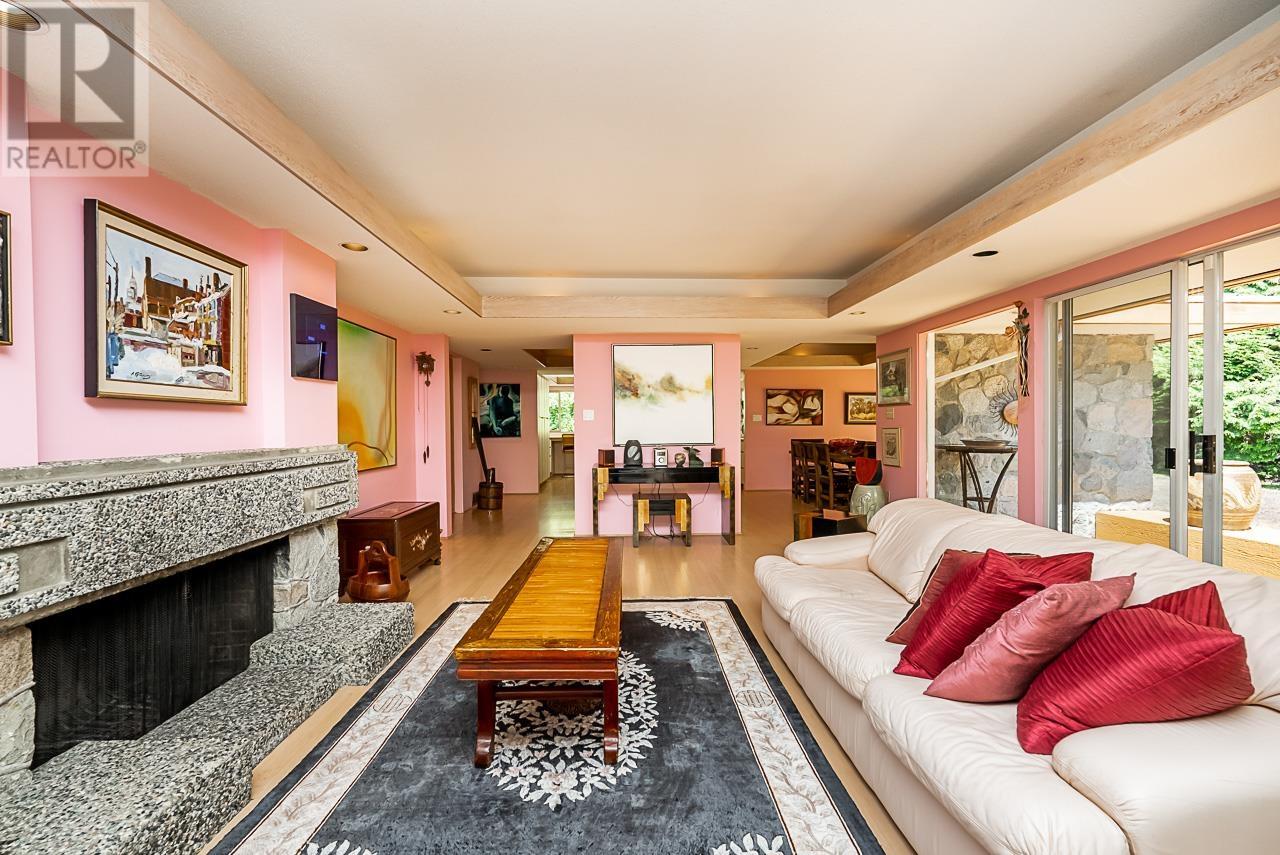 405 Bury Lane, West Vancouver, British Columbia  V7S 1K4 - Photo 4 - R2814352
