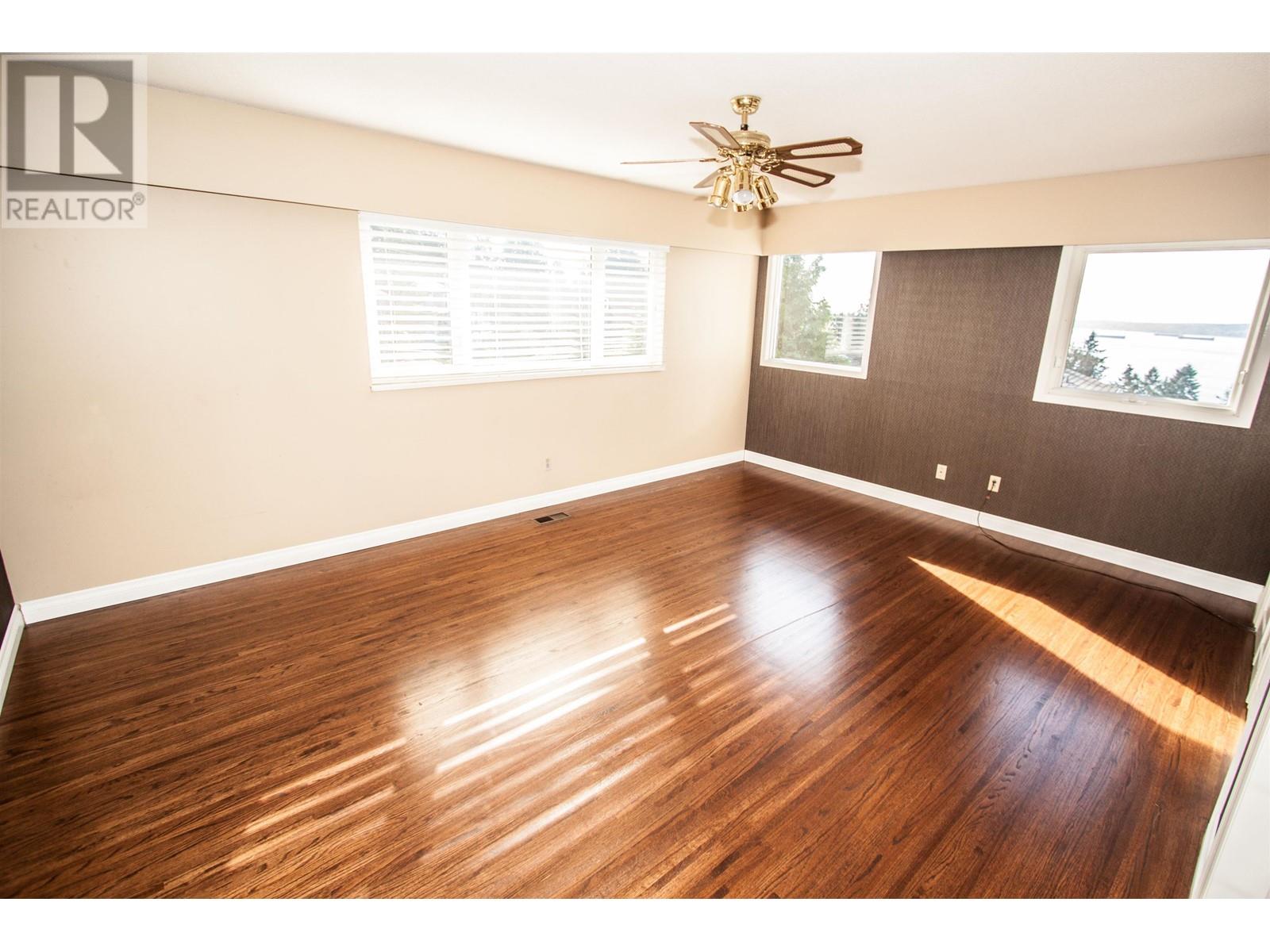4032 Ripple Road, West Vancouver, British Columbia  V7V 3K9 - Photo 3 - R2814389