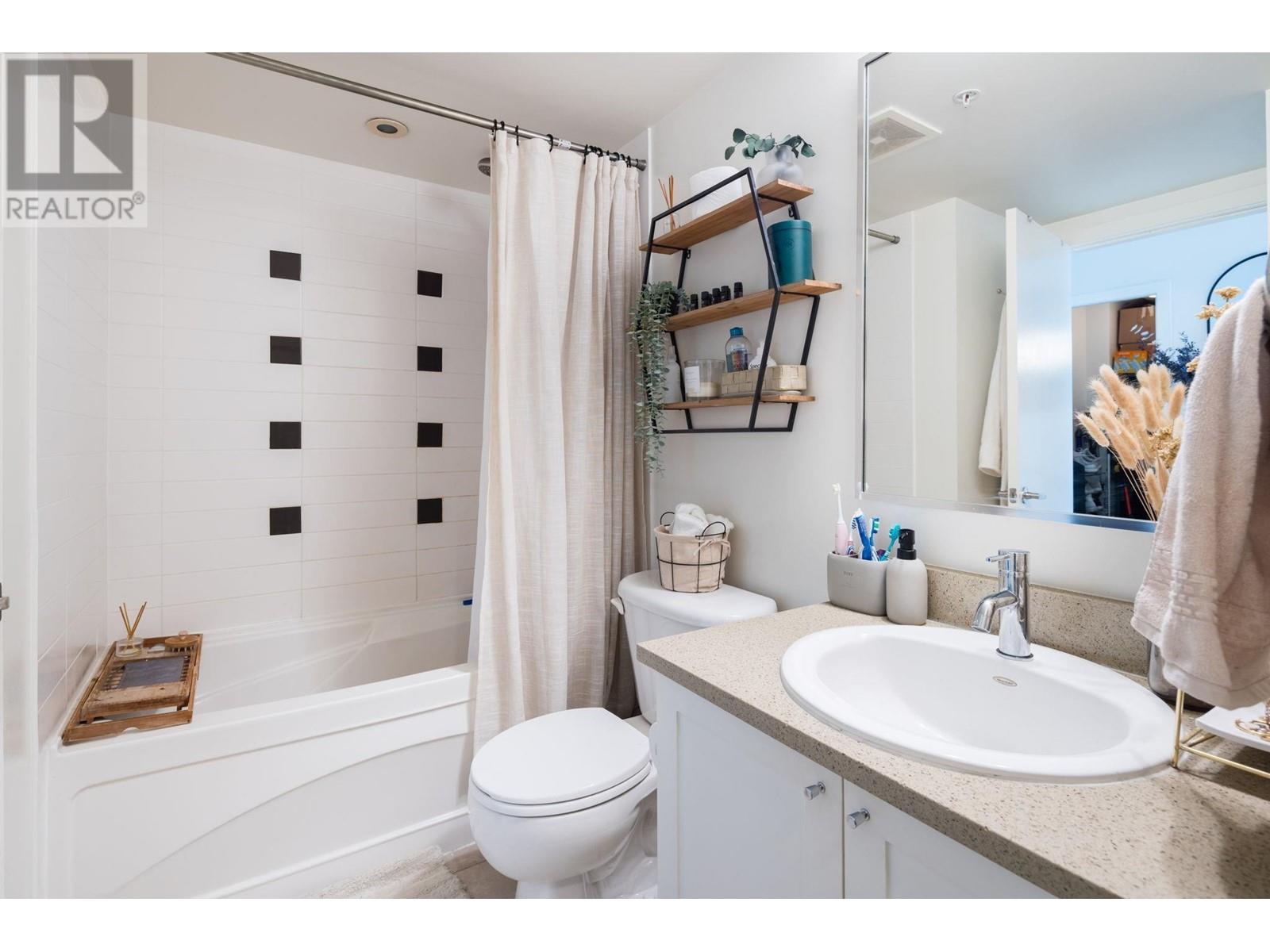 605 933 Hornby Street, Vancouver, British Columbia  V6Z 3G4 - Photo 8 - R2813953