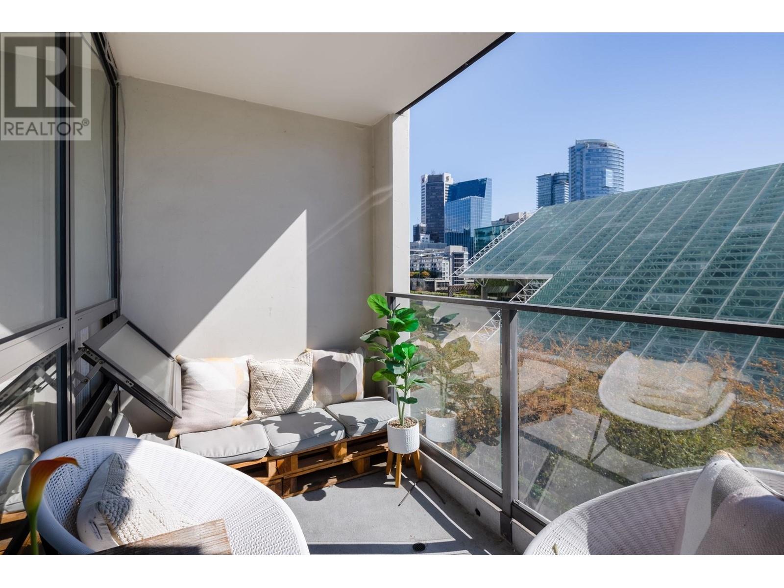 605 933 Hornby Street, Vancouver, British Columbia  V6Z 3G4 - Photo 10 - R2813953