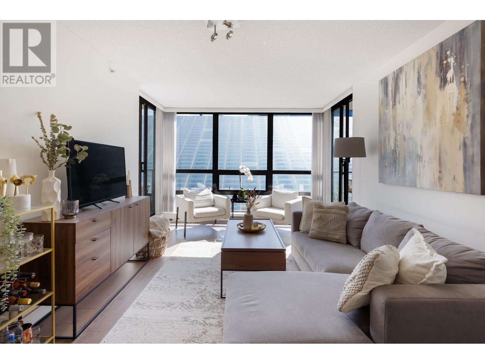 605 933 HORNBY STREET, vancouver, British Columbia V6Z3G4