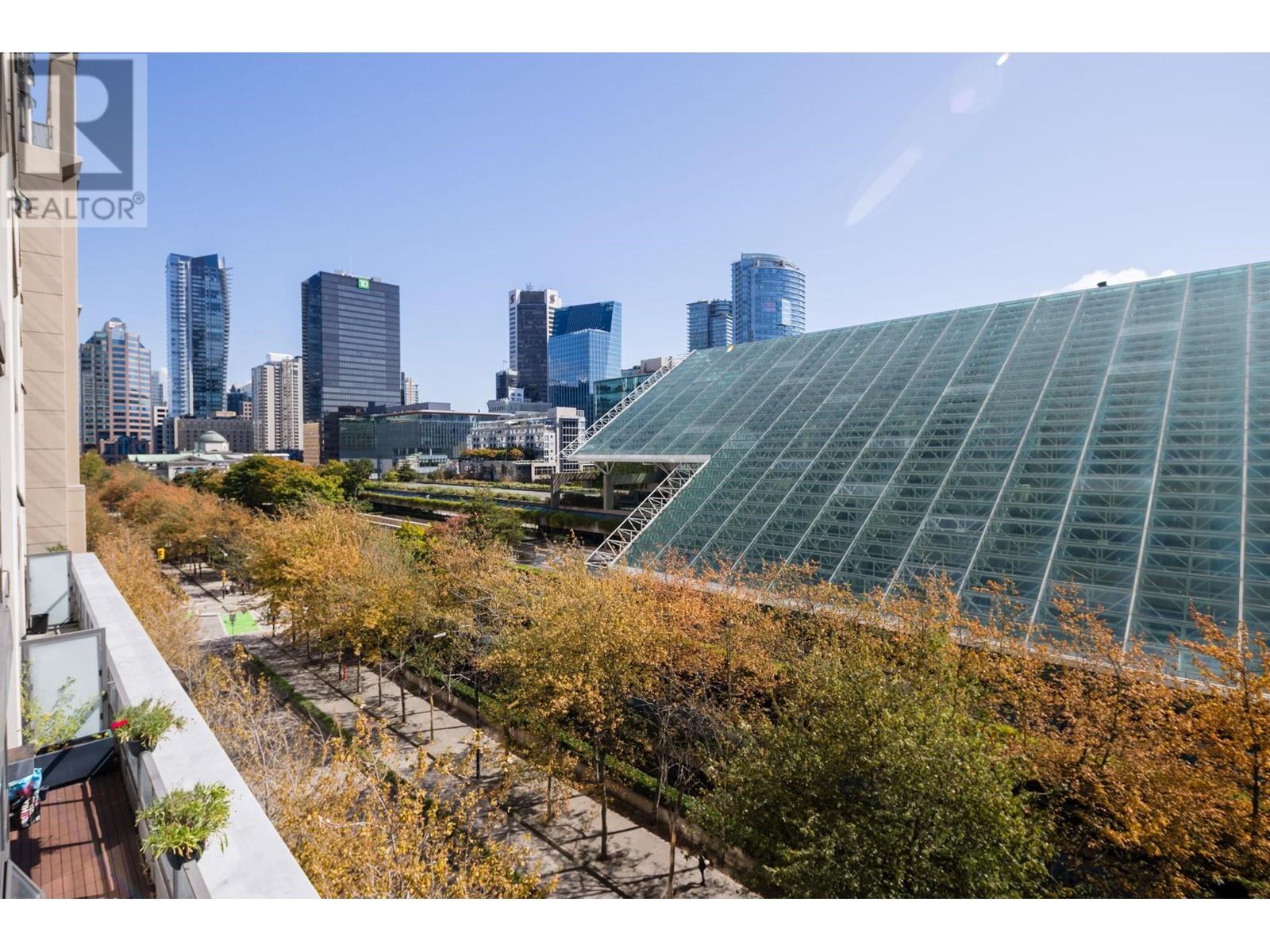 605 933 Hornby Street, Vancouver, British Columbia  V6Z 3G4 - Photo 11 - R2813953
