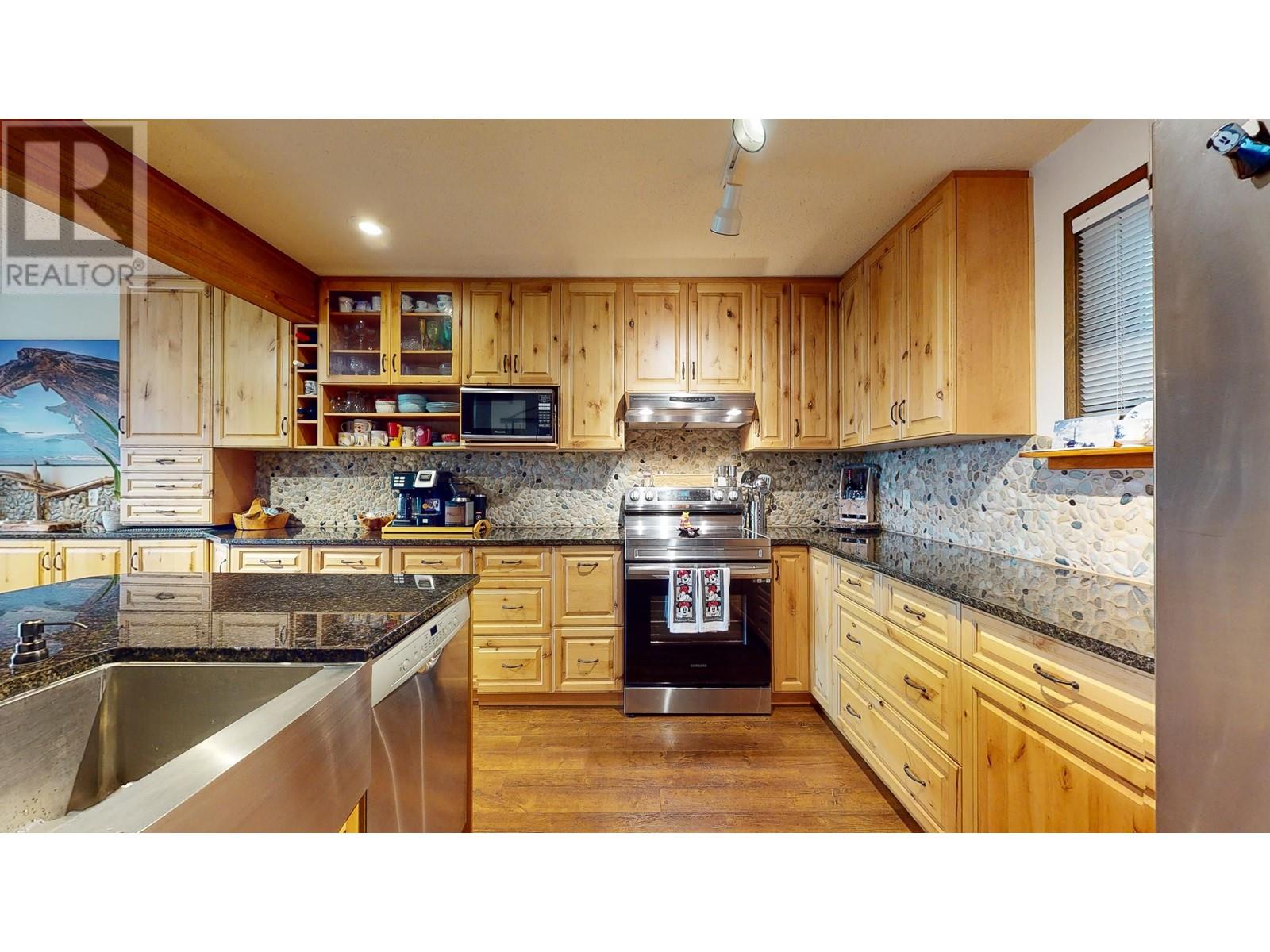20 5471 Secret Cove Road, Halfmoon Bay, British Columbia  V7Z 1G8 - Photo 9 - R2770254