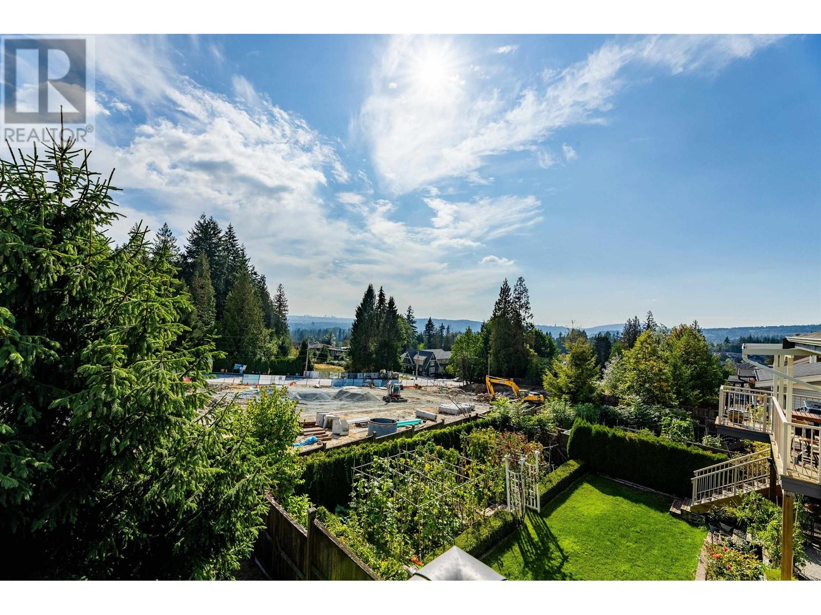 3438 Princeton Avenue, Coquitlam, British Columbia  V3E 0G1 - Photo 7 - R2814019