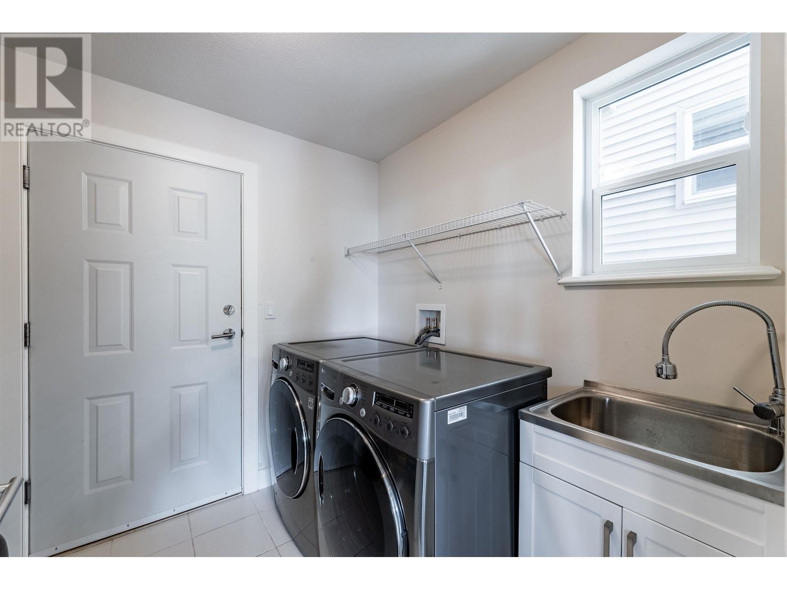 3438 Princeton Avenue, Coquitlam, British Columbia  V3E 0G1 - Photo 20 - R2814019