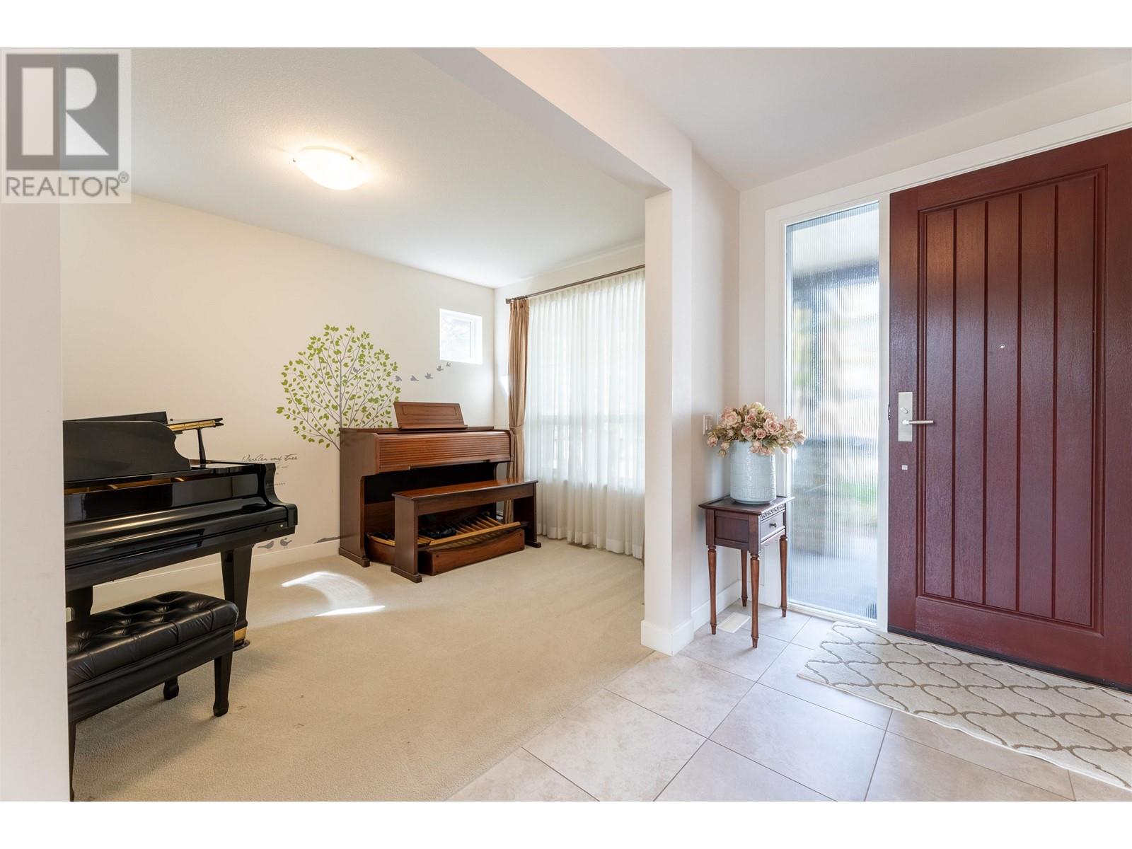 3438 Princeton Avenue, Coquitlam, British Columbia  V3E 0G1 - Photo 8 - R2814019