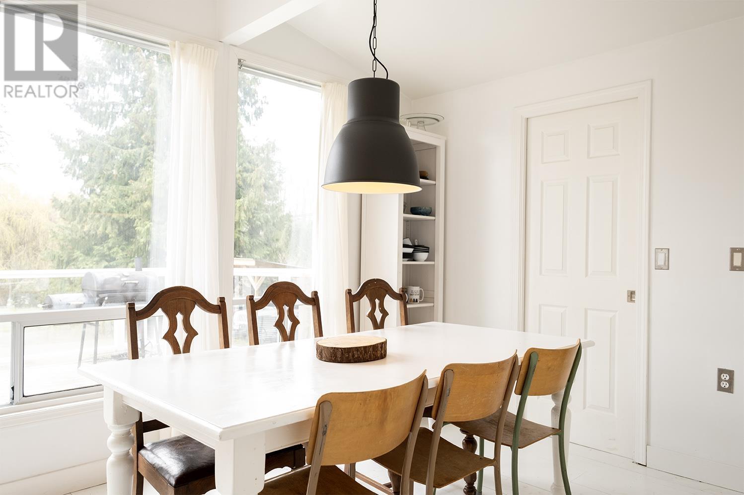 1191 North Road, Gibsons, British Columbia  V0N 1V1 - Photo 16 - R2814418