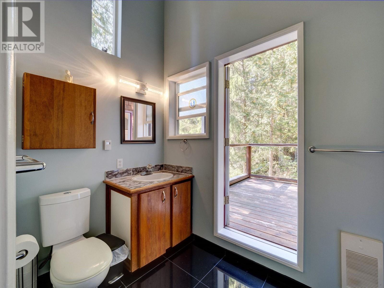5692-5694 Carmel Place, Sechelt, British Columbia  V7Z 0C6 - Photo 15 - R2814419