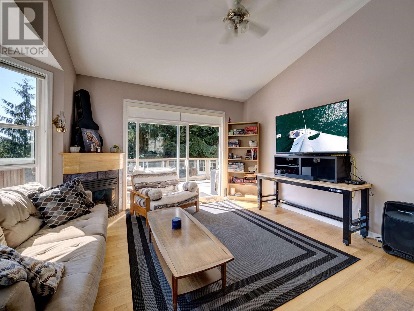 5692-5694 Carmel Place, Sechelt, British Columbia  V7Z 0C6 - Photo 31 - R2814419