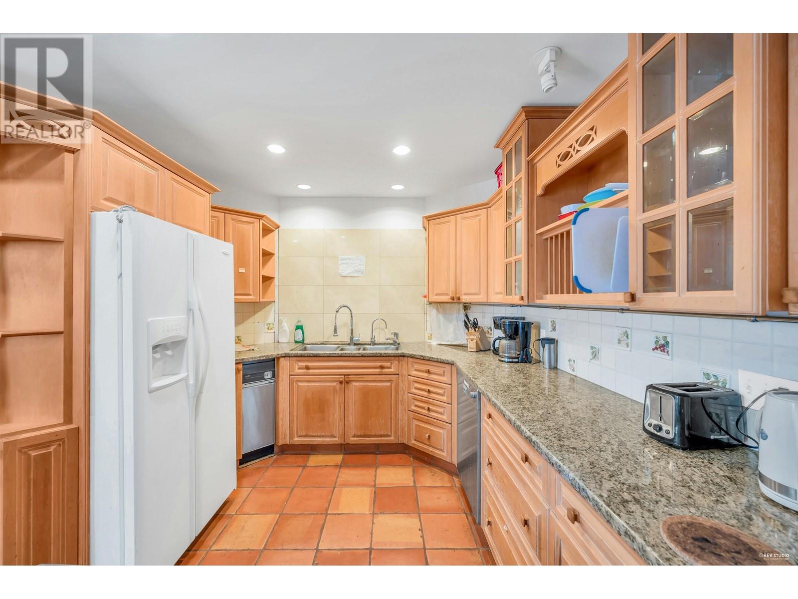 2575 Mcbain Avenue, Vancouver, British Columbia  V6L 2C7 - Photo 13 - R2813293