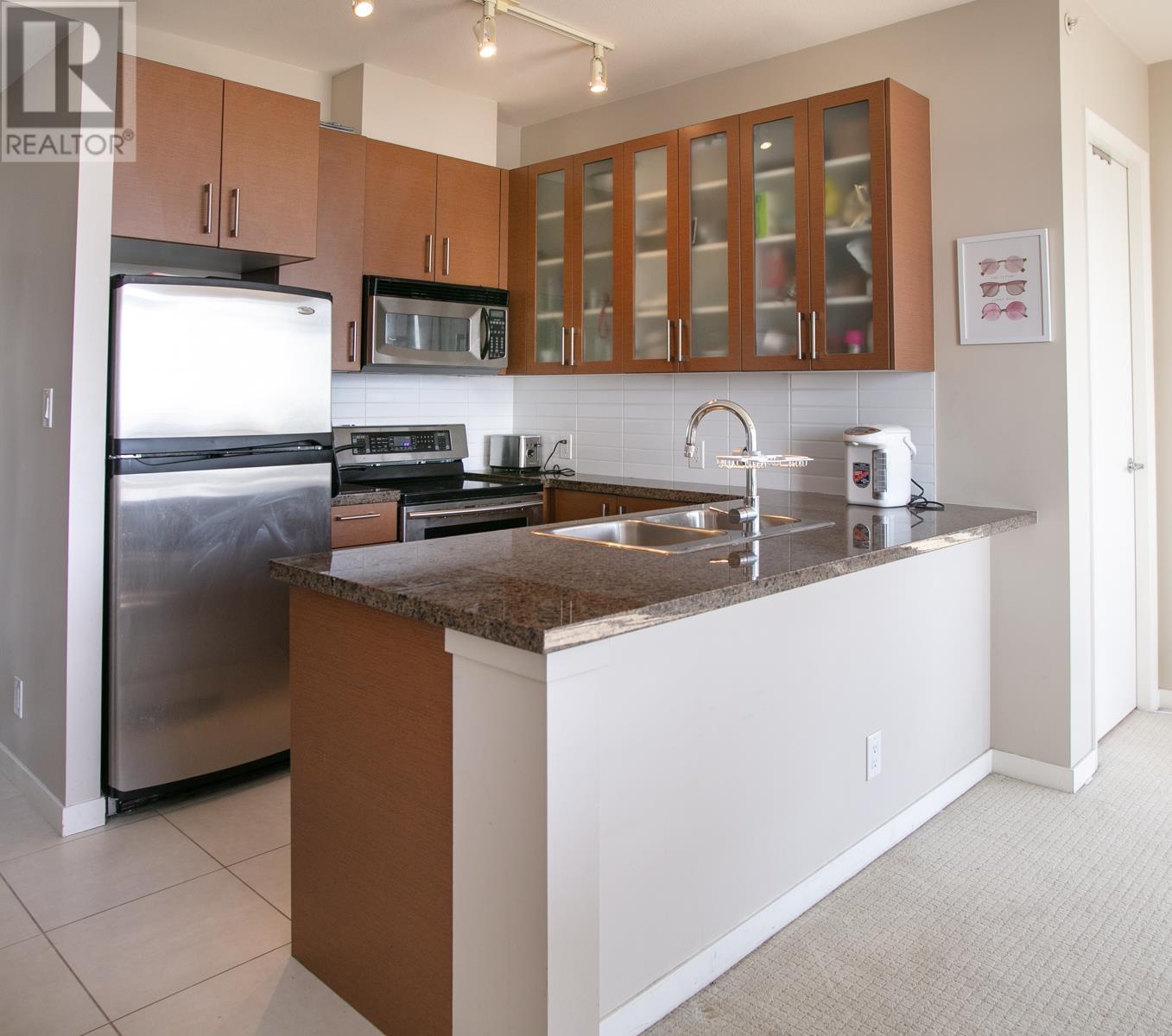 2406 2355 Madison Avenue, Burnaby, British Columbia  V5C 0B3 - Photo 2 - R2813809