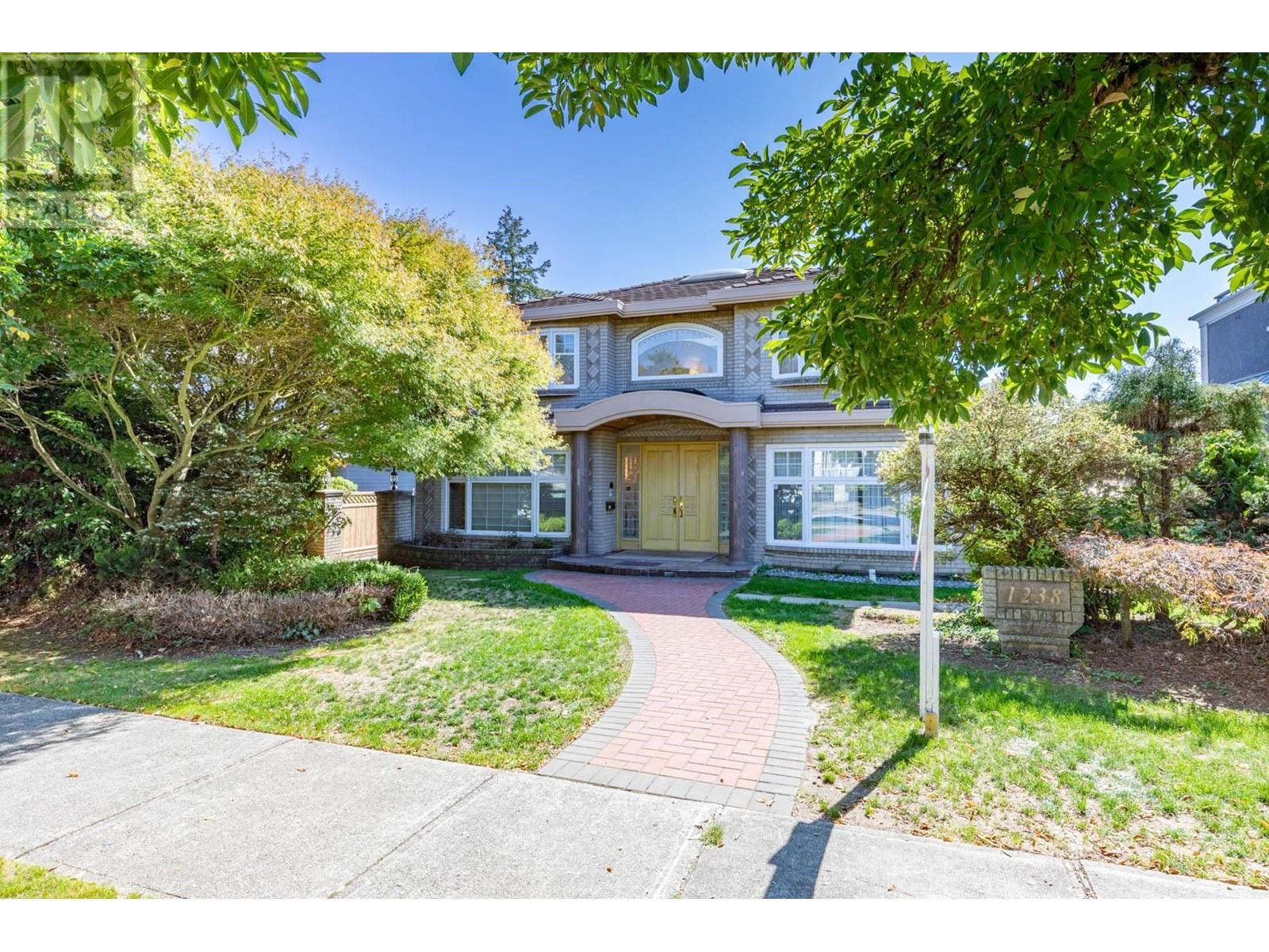 1238 W 58th Avenue, Vancouver, British Columbia  V6P 1W1 - Photo 2 - R2809946