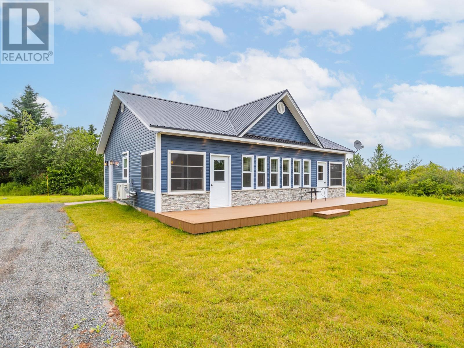 101 Albion Crescent, Albion, Prince Edward Island  C0A 1R0 - Photo 1 - 202319308