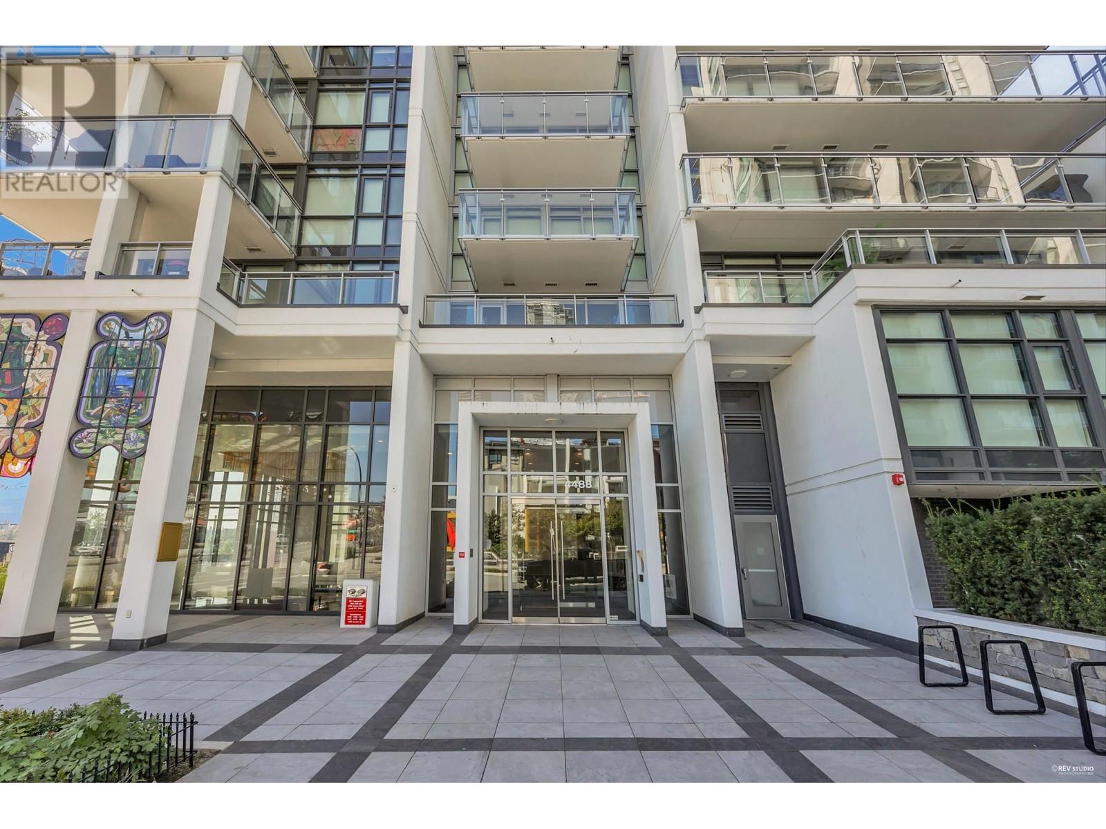 1608 4488 Juneau Street, Burnaby, British Columbia  V5C 0M4 - Photo 2 - R2814365