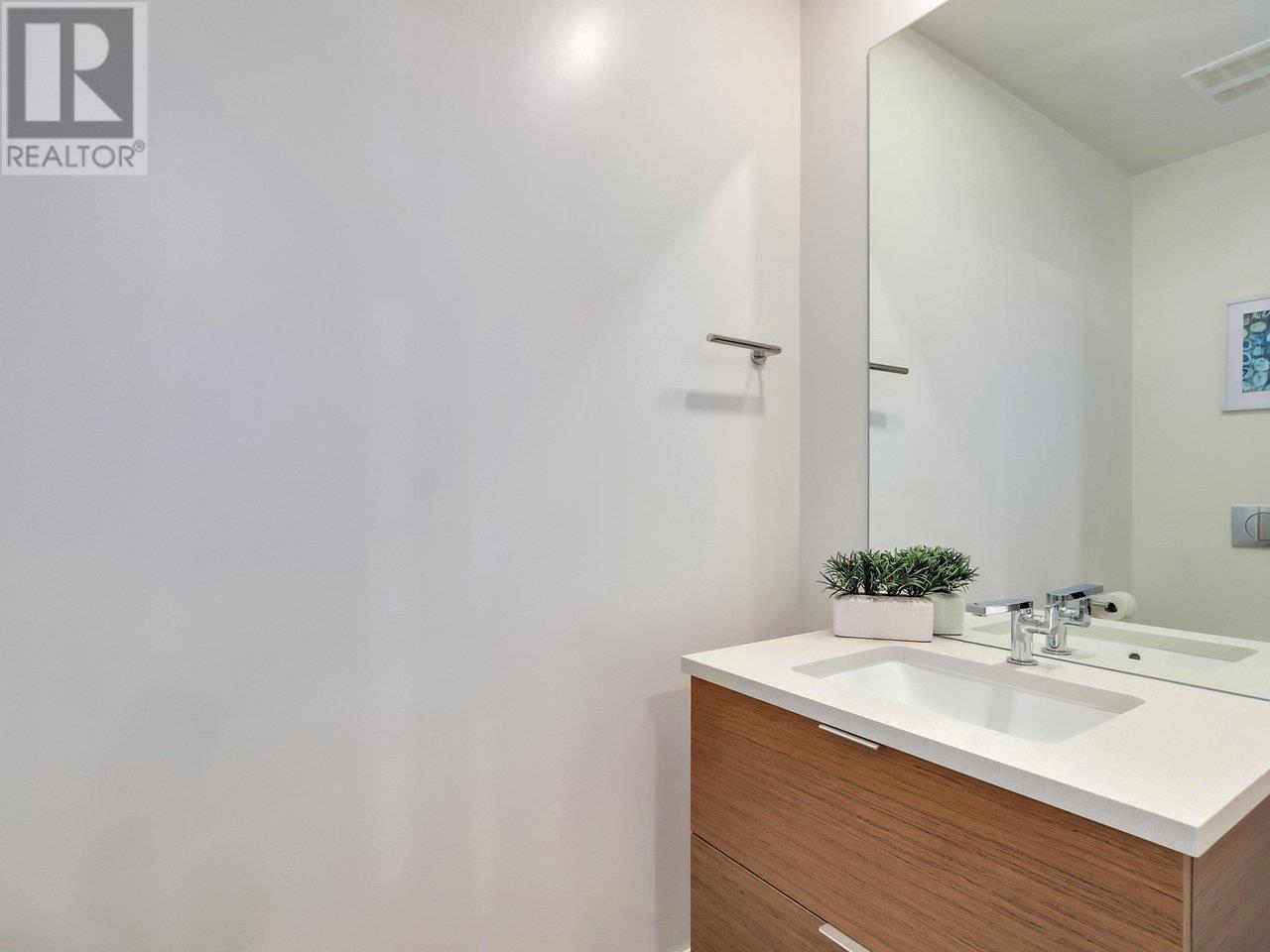 202 6691 Nelson Avenue, West Vancouver, British Columbia  V7W 2B2 - Photo 9 - R2814283