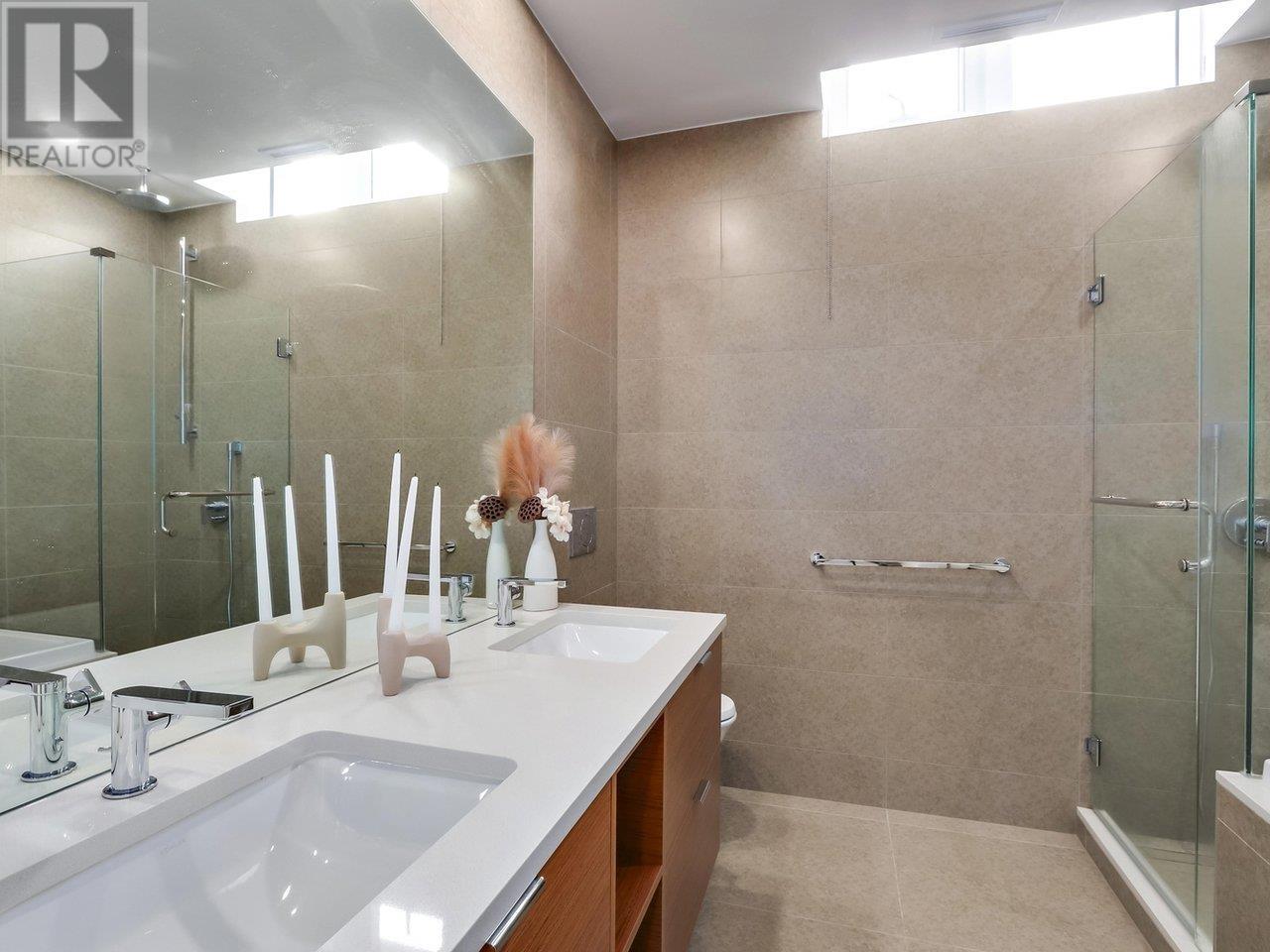 202 6691 Nelson Avenue, West Vancouver, British Columbia  V7W 2B2 - Photo 16 - R2814283