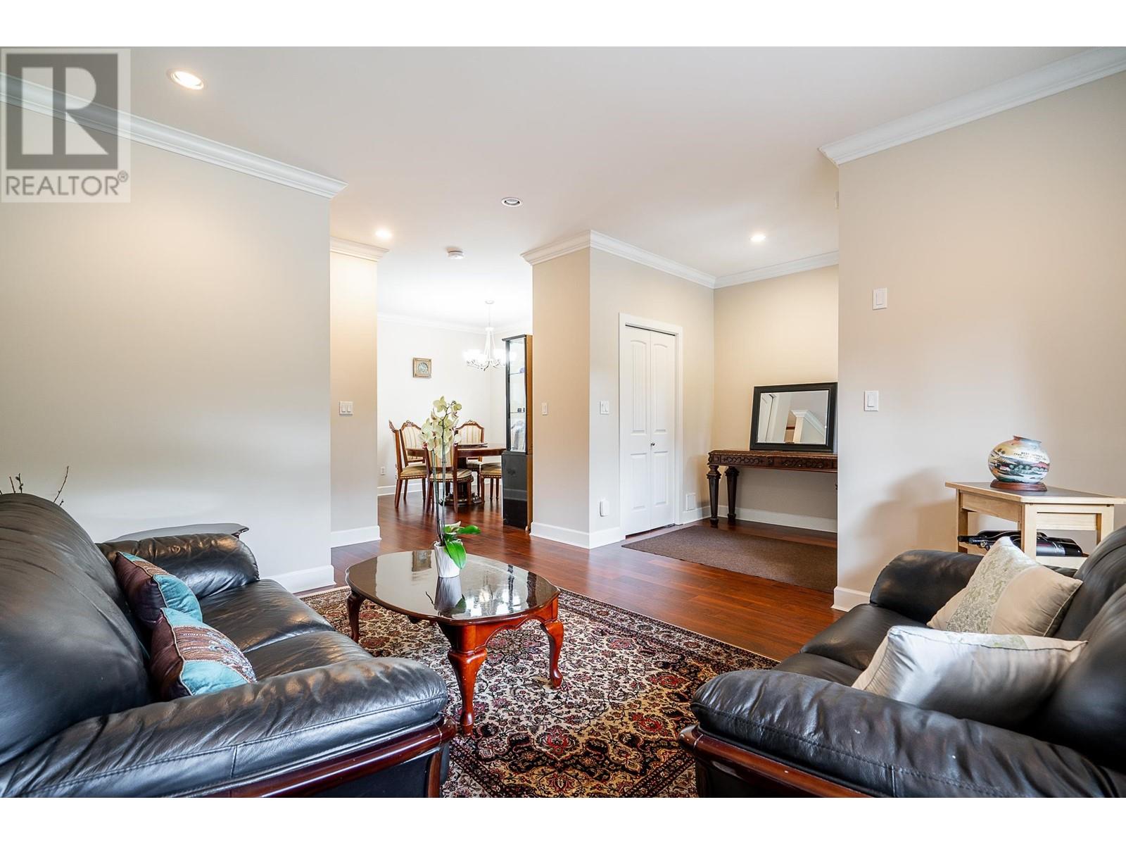 377 E 5th Street, North Vancouver, British Columbia  V7L 1M1 - Photo 8 - R2813604