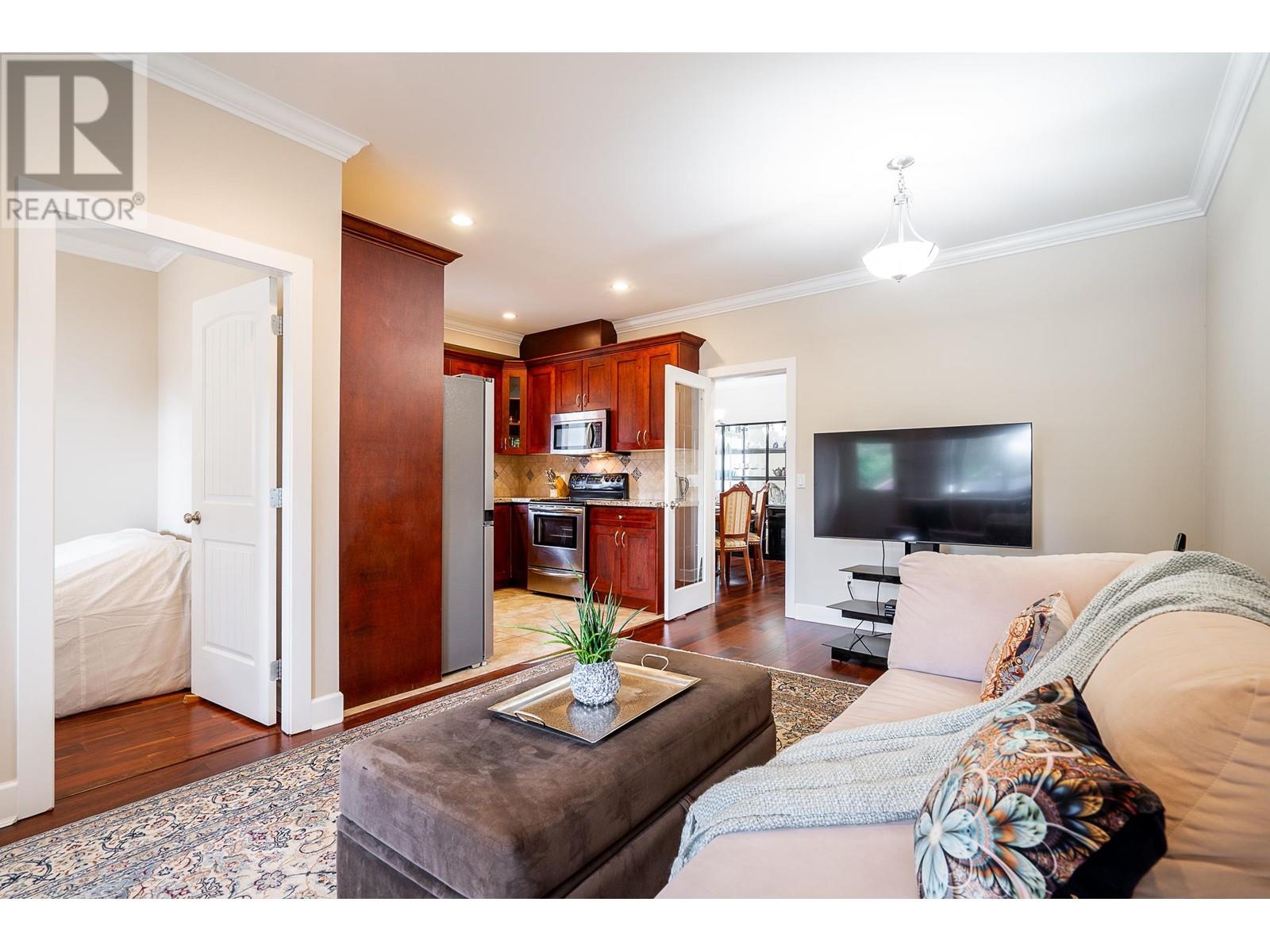 377 E 5th Street, North Vancouver, British Columbia  V7L 1M1 - Photo 14 - R2813604