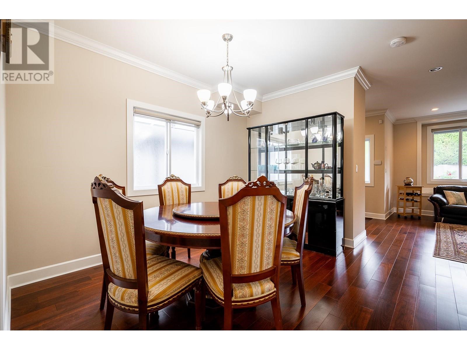 377 E 5th Street, North Vancouver, British Columbia  V7L 1M1 - Photo 11 - R2813604