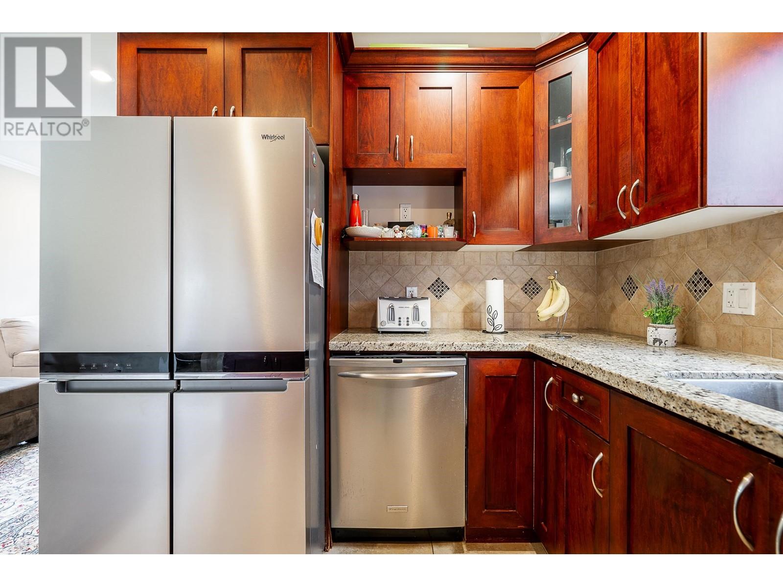 377 E 5th Street, North Vancouver, British Columbia  V7L 1M1 - Photo 16 - R2813604