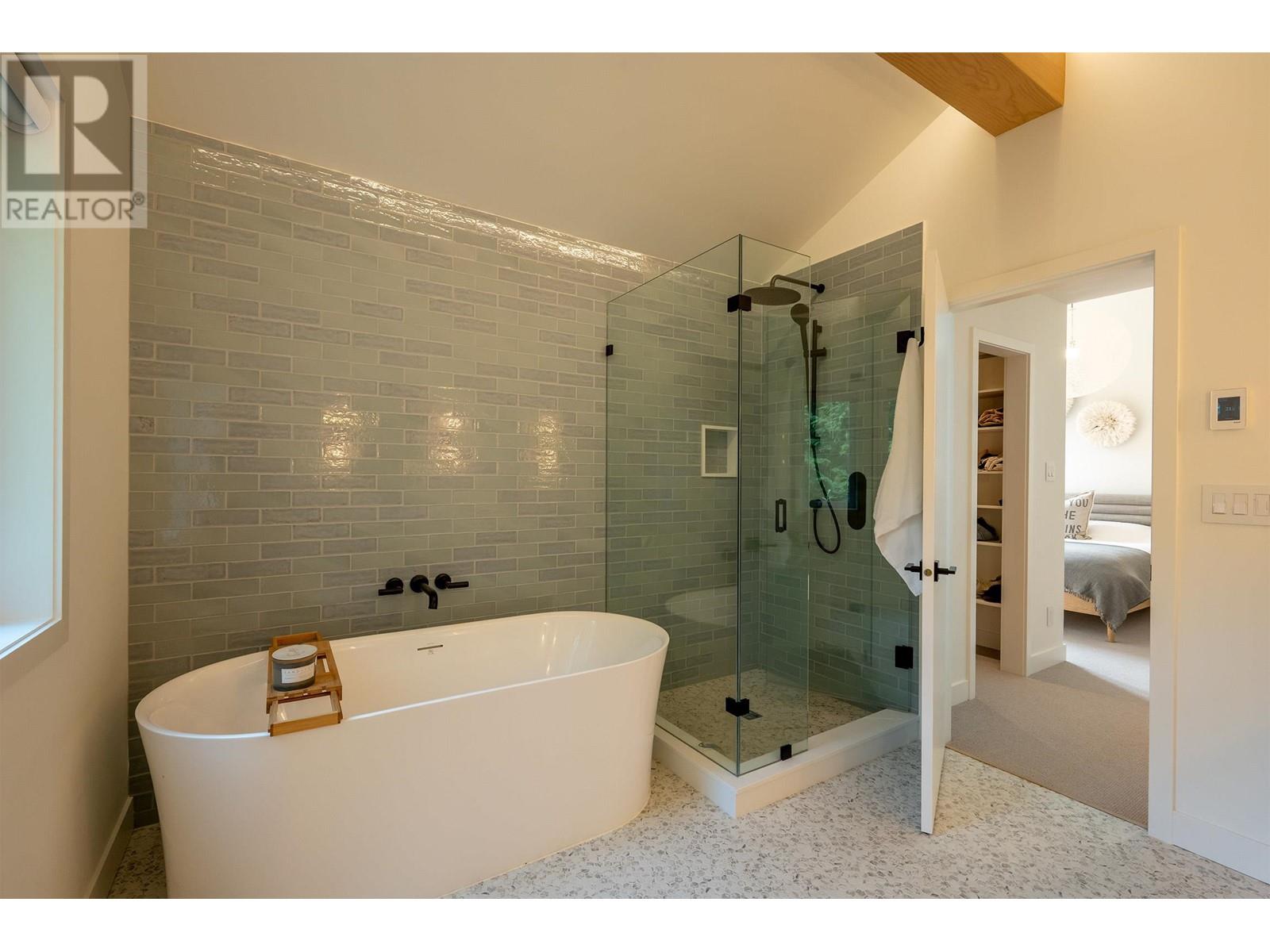6260 Eagle Drive, Whistler, British Columbia  V8E 0C7 - Photo 13 - R2810617