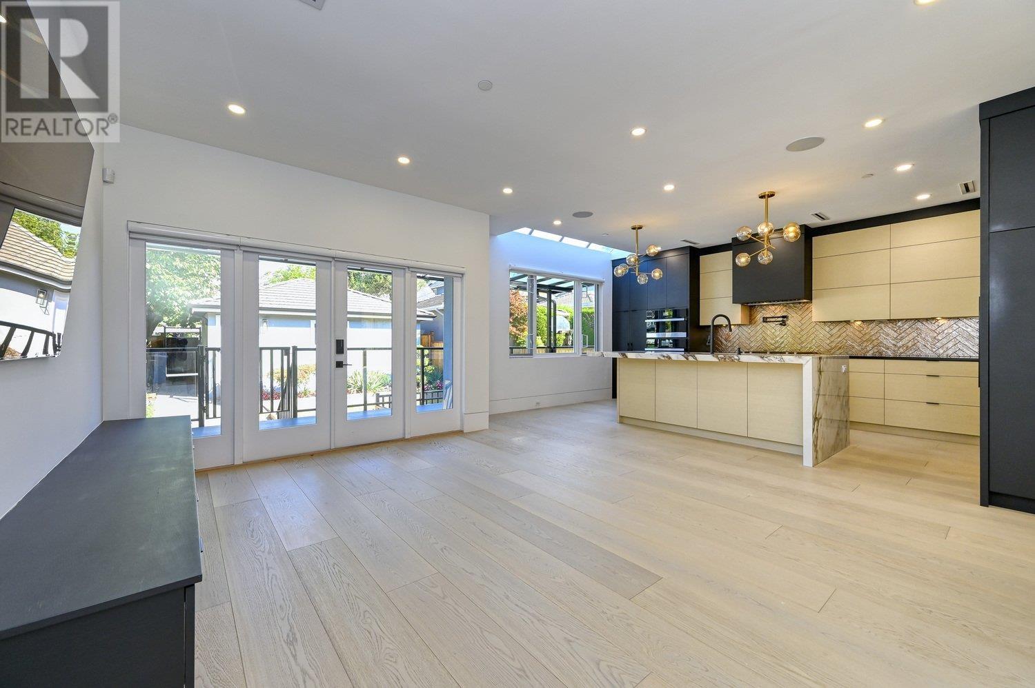 1955 W 42nd Avenue, Vancouver, British Columbia  V6M 2B2 - Photo 8 - R2813214