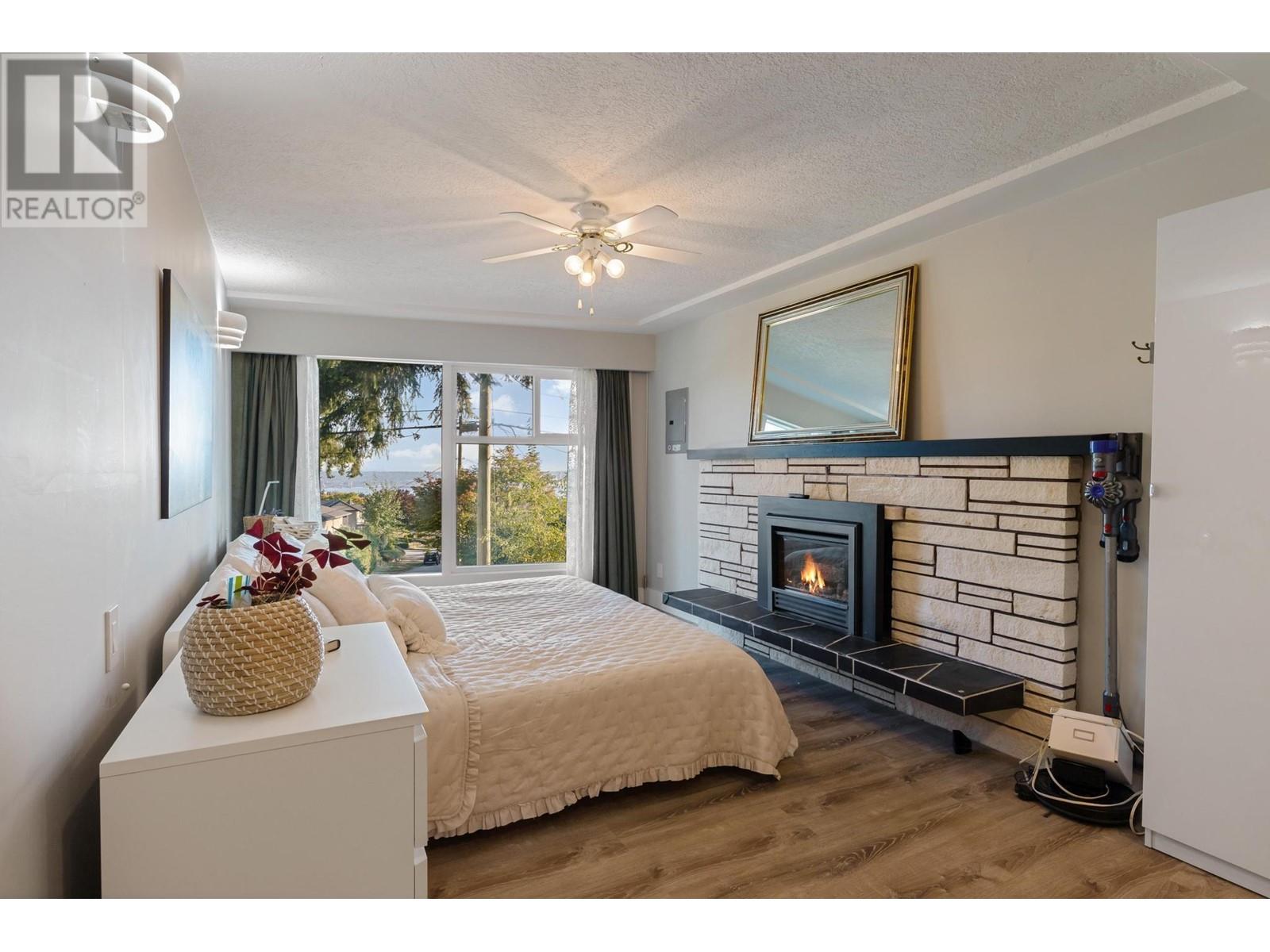 550 Crestwood Avenue, North Vancouver, British Columbia  V7N 3C5 - Photo 12 - R2814455