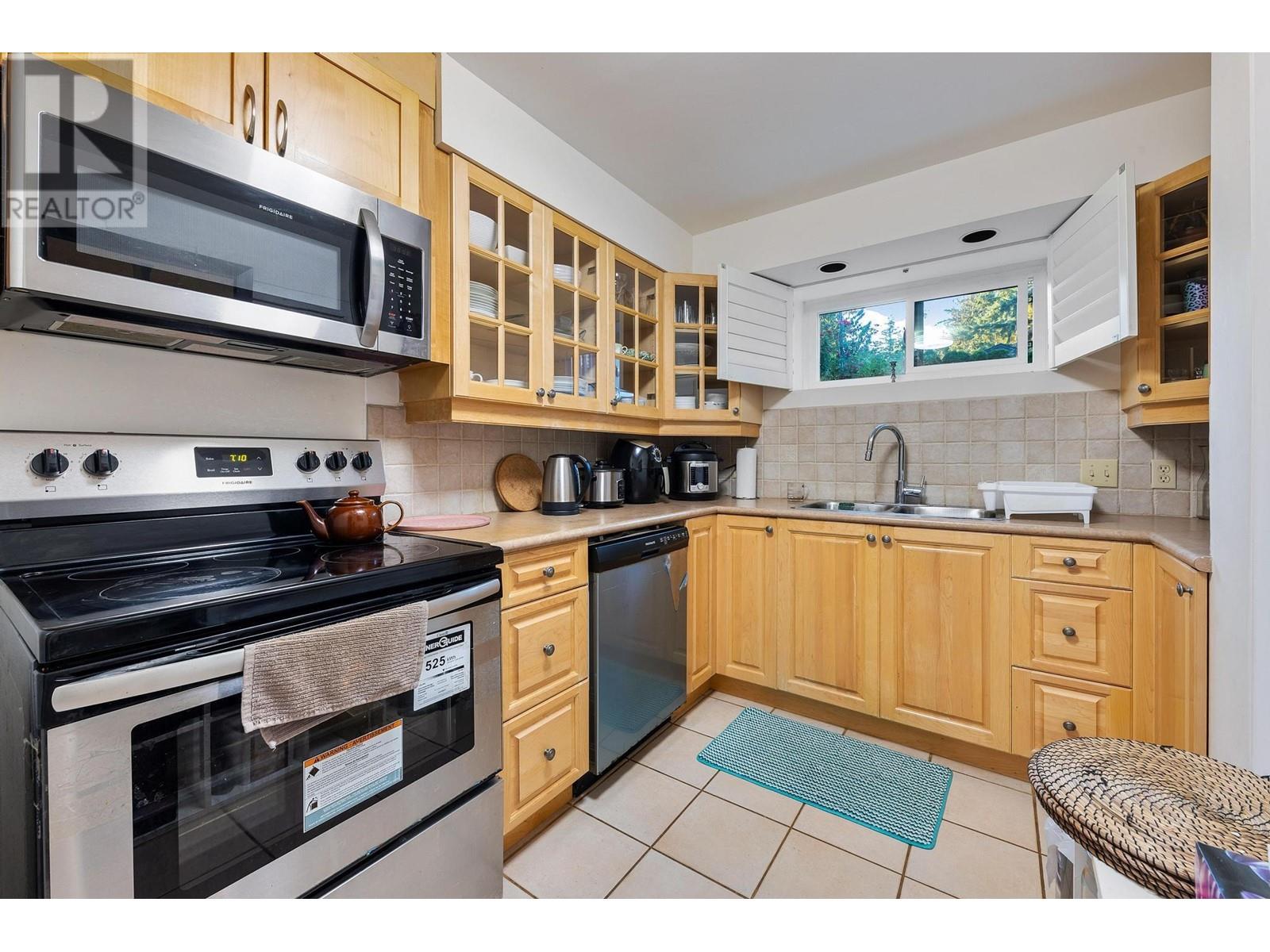 550 Crestwood Avenue, North Vancouver, British Columbia  V7N 3C5 - Photo 24 - R2814455