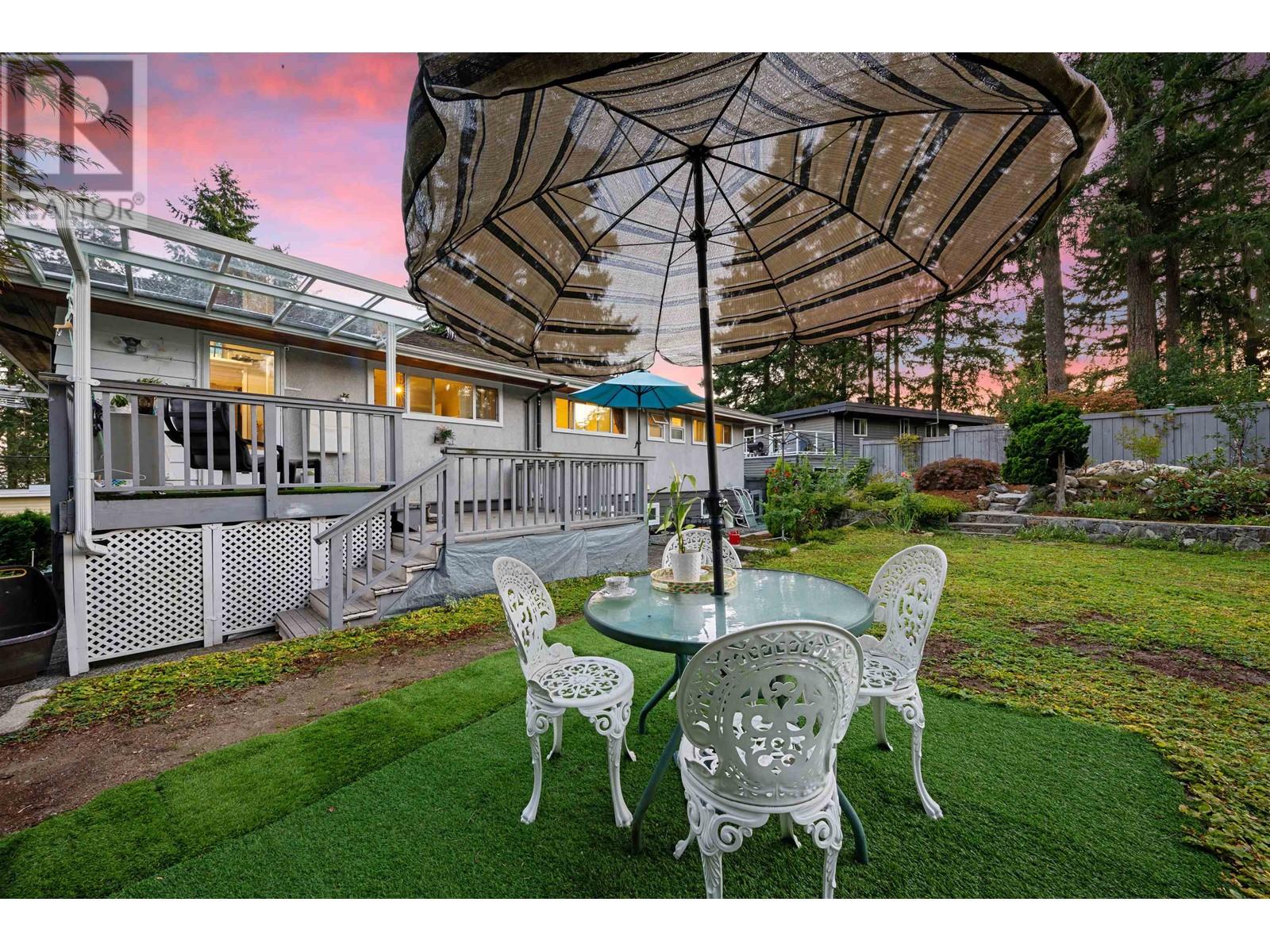 550 Crestwood Avenue, North Vancouver, British Columbia  V7N 3C5 - Photo 29 - R2814455