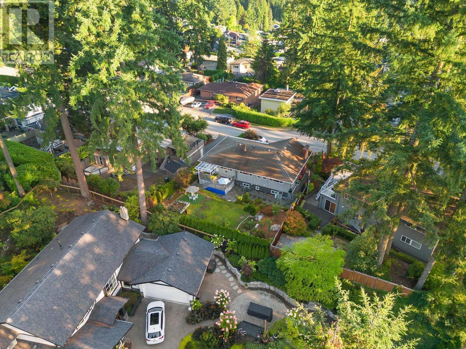 550 Crestwood Avenue, North Vancouver, British Columbia  V7N 3C5 - Photo 34 - R2814455