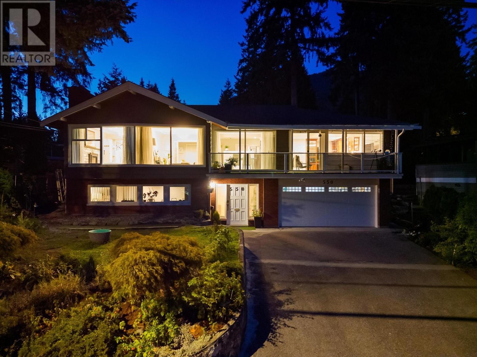 550 Crestwood Avenue, North Vancouver, British Columbia  V7N 3C5 - Photo 37 - R2814455