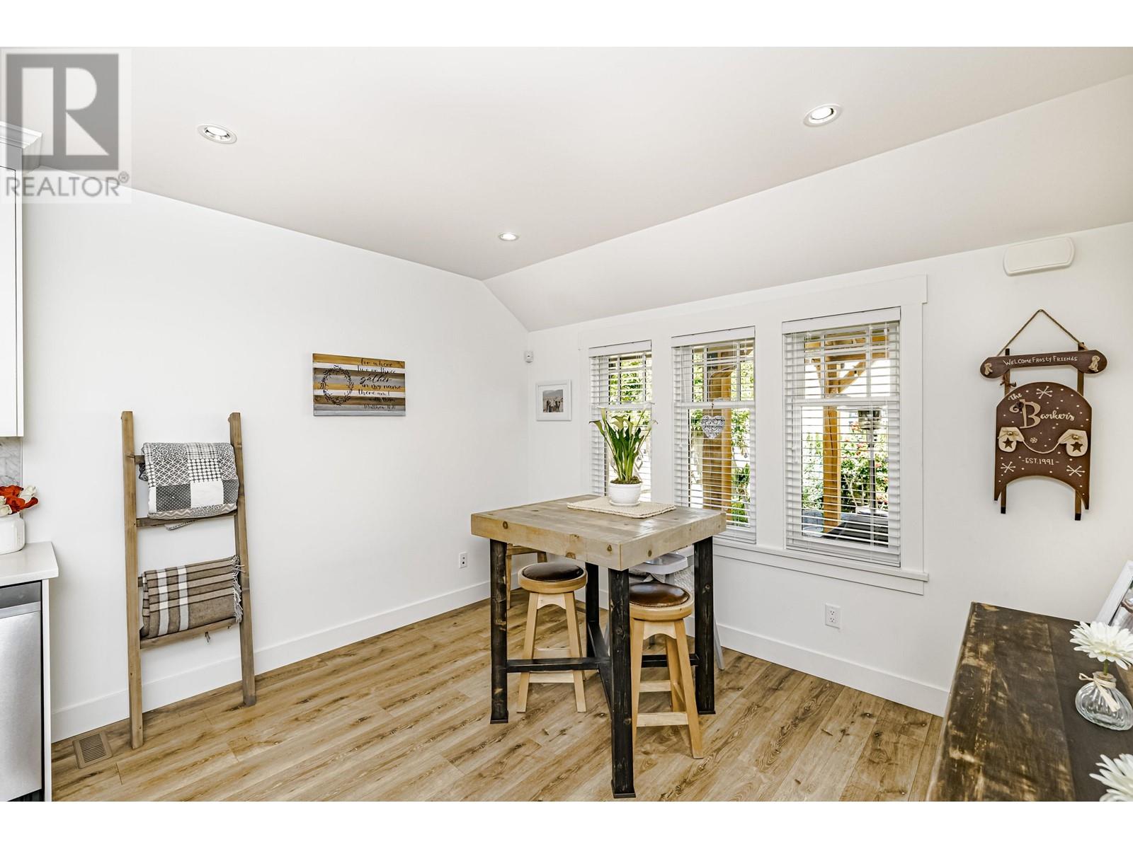 903 Walls Avenue, Coquitlam, British Columbia  V3K 2T2 - Photo 15 - R2814528