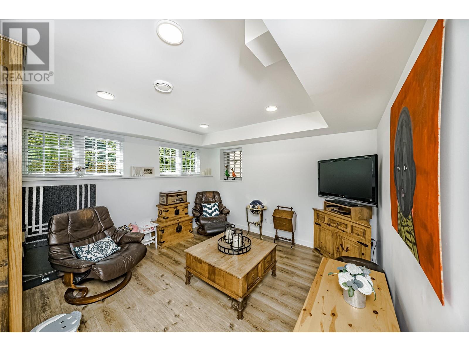 903 Walls Avenue, Coquitlam, British Columbia  V3K 2T2 - Photo 24 - R2814528