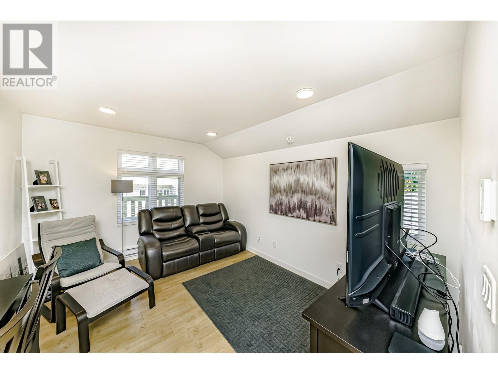 903 Walls Avenue, Coquitlam, British Columbia  V3K 2T2 - Photo 32 - R2814528