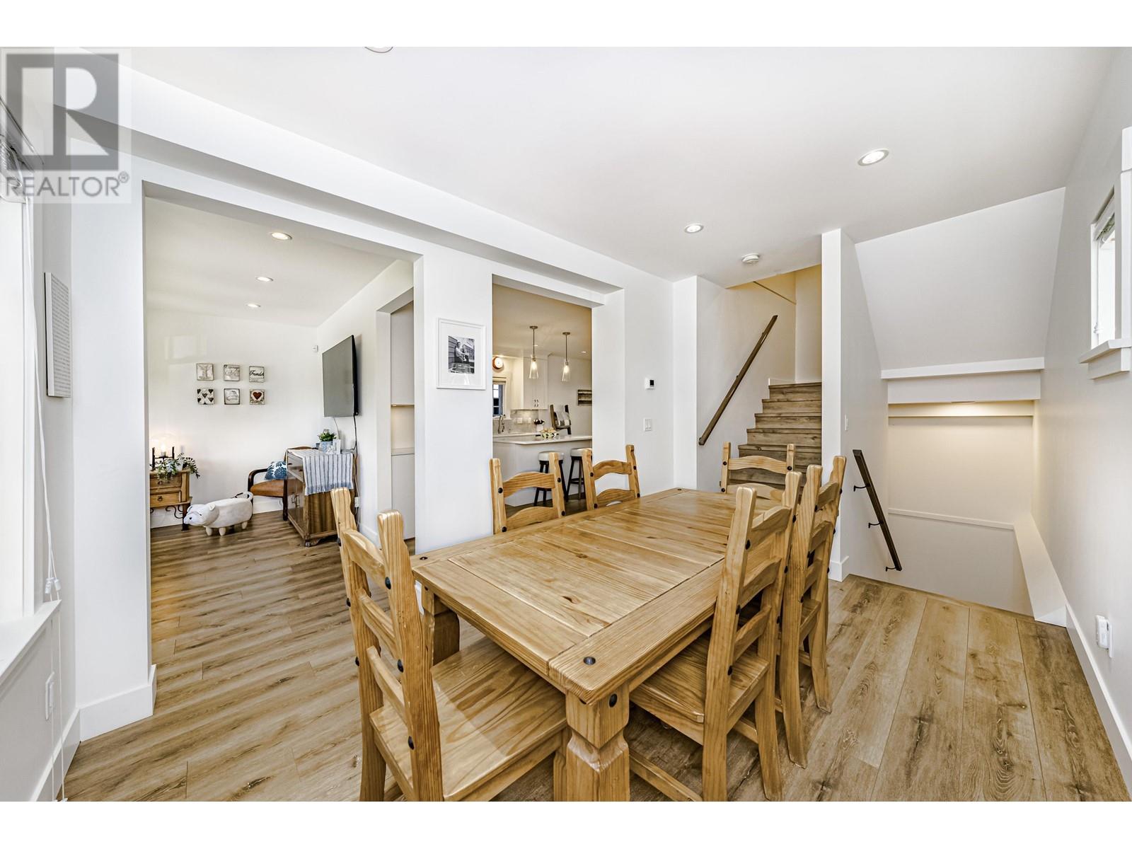 903 Walls Avenue, Coquitlam, British Columbia  V3K 2T2 - Photo 8 - R2814528