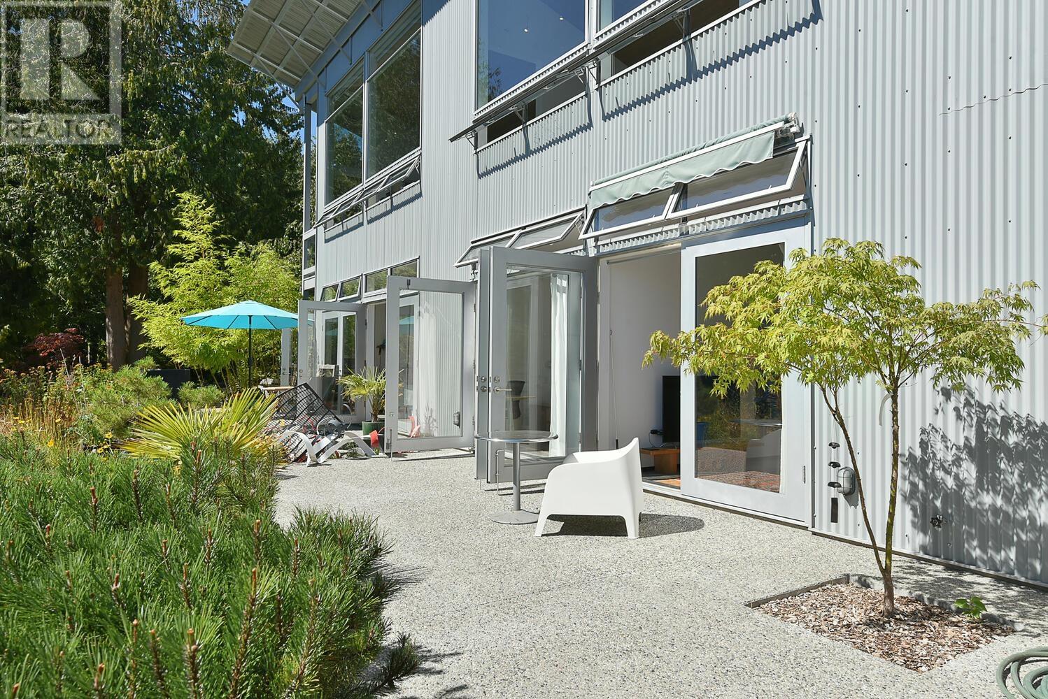 5550 Nickerson Road, Sechelt, British Columbia  V7Z 0M4 - Photo 4 - R2814533
