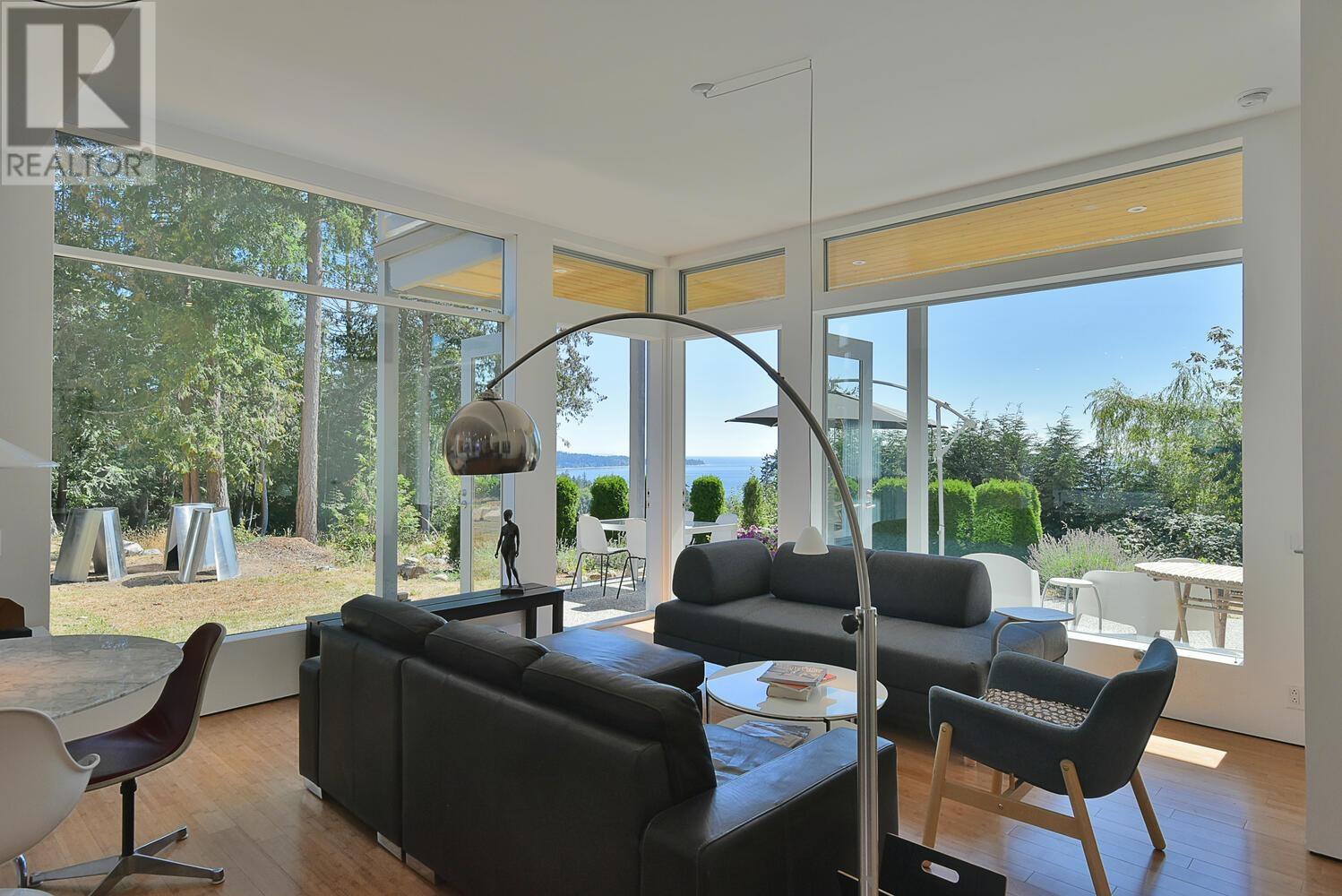 5550 Nickerson Road, Sechelt, British Columbia  V7Z 0M4 - Photo 8 - R2814533