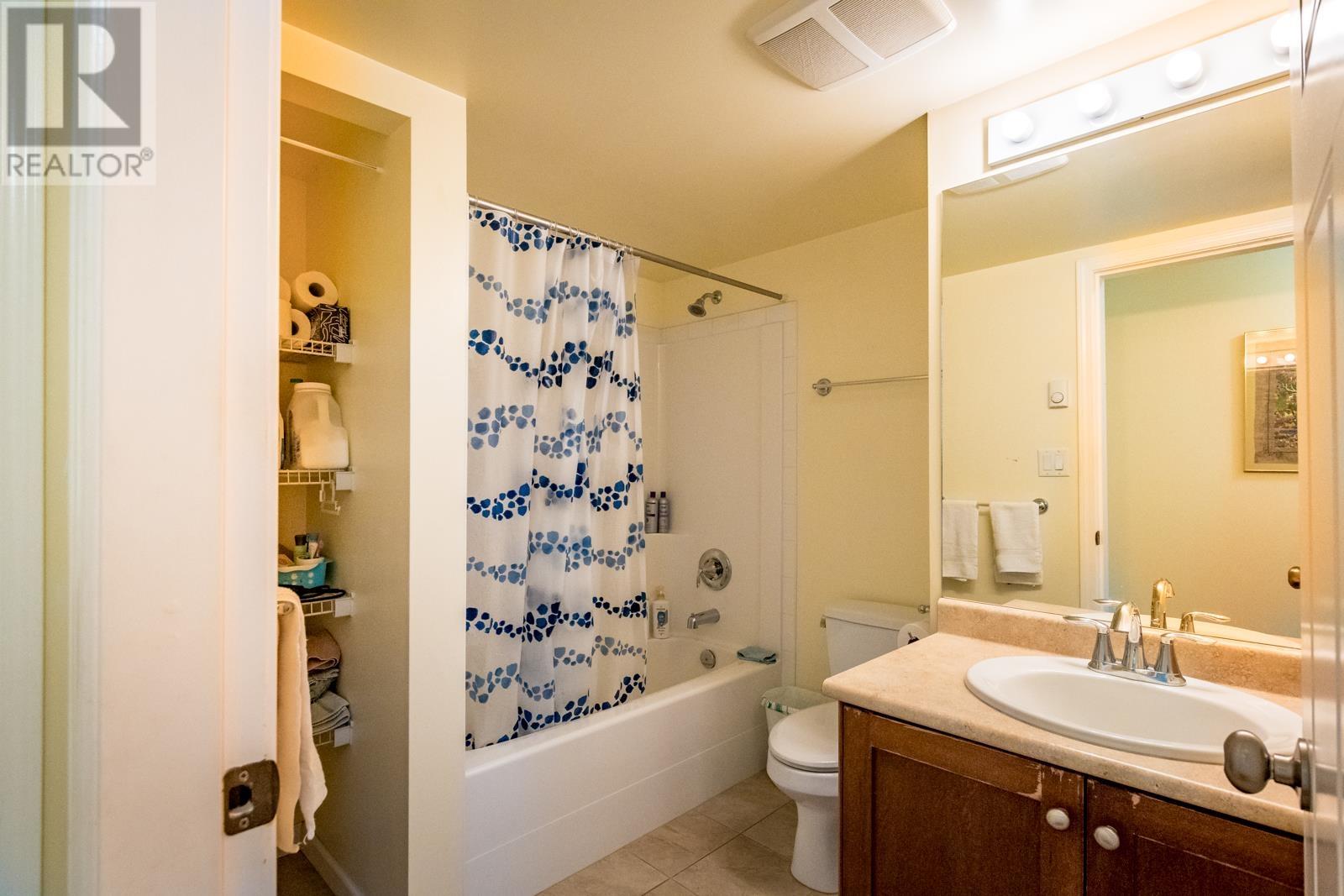 202 624 Shaw Road, Gibsons, British Columbia  V0N 1V8 - Photo 19 - R2804352