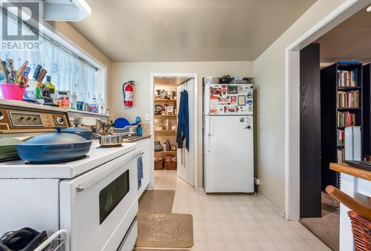 2546 Waterloo Street, Vancouver, British Columbia  V6R 3H5 - Photo 4 - R2813959