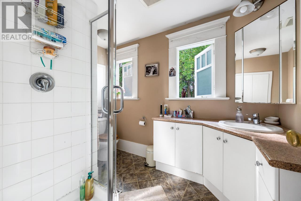 2546 Waterloo Street, Vancouver, British Columbia  V6R 3H5 - Photo 8 - R2813959
