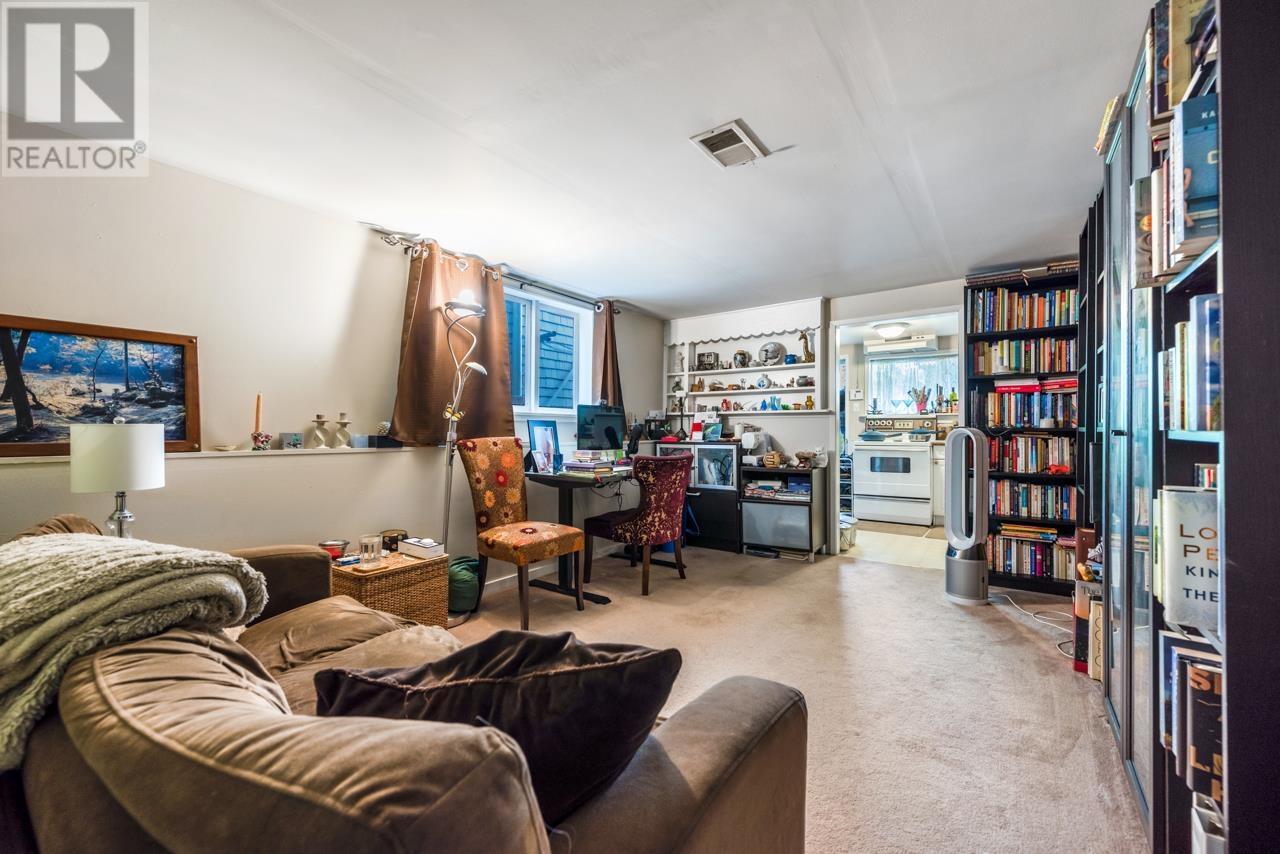 2546 Waterloo Street, Vancouver, British Columbia  V6R 3H5 - Photo 3 - R2813959