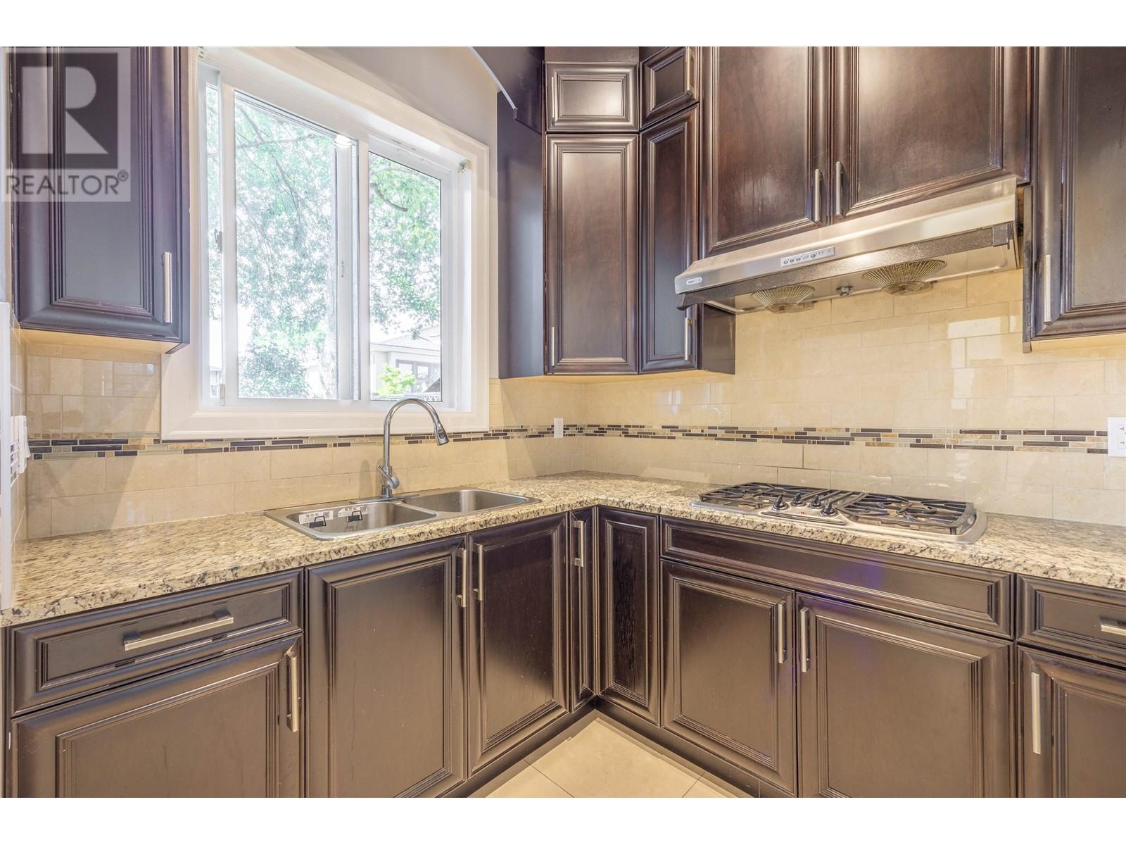 4840 Pembroke Place, Richmond, British Columbia  V7E 4J9 - Photo 8 - R2805189