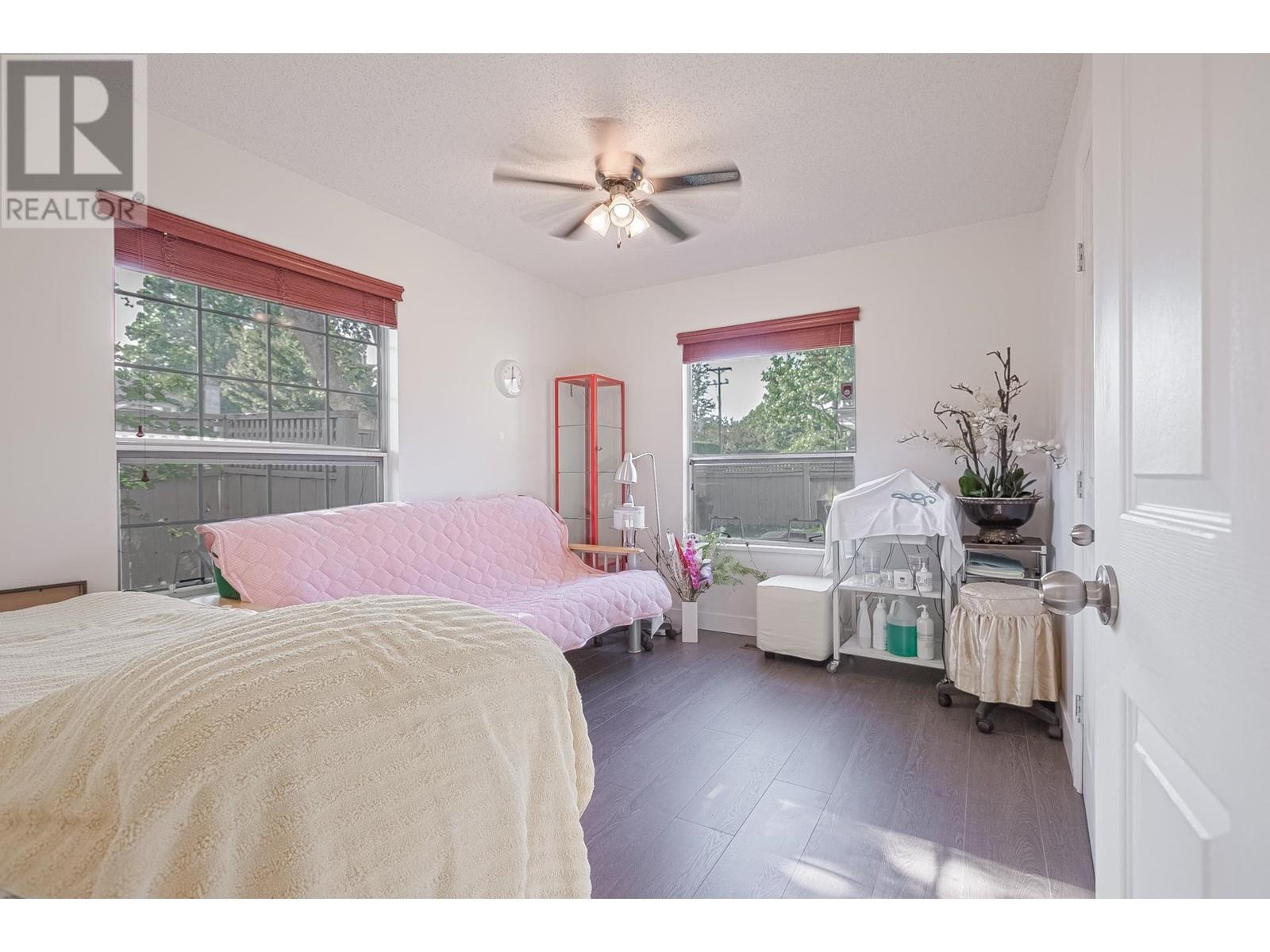 6220 Lynas Lane, Richmond, British Columbia  V7C 5E4 - Photo 11 - R2814551